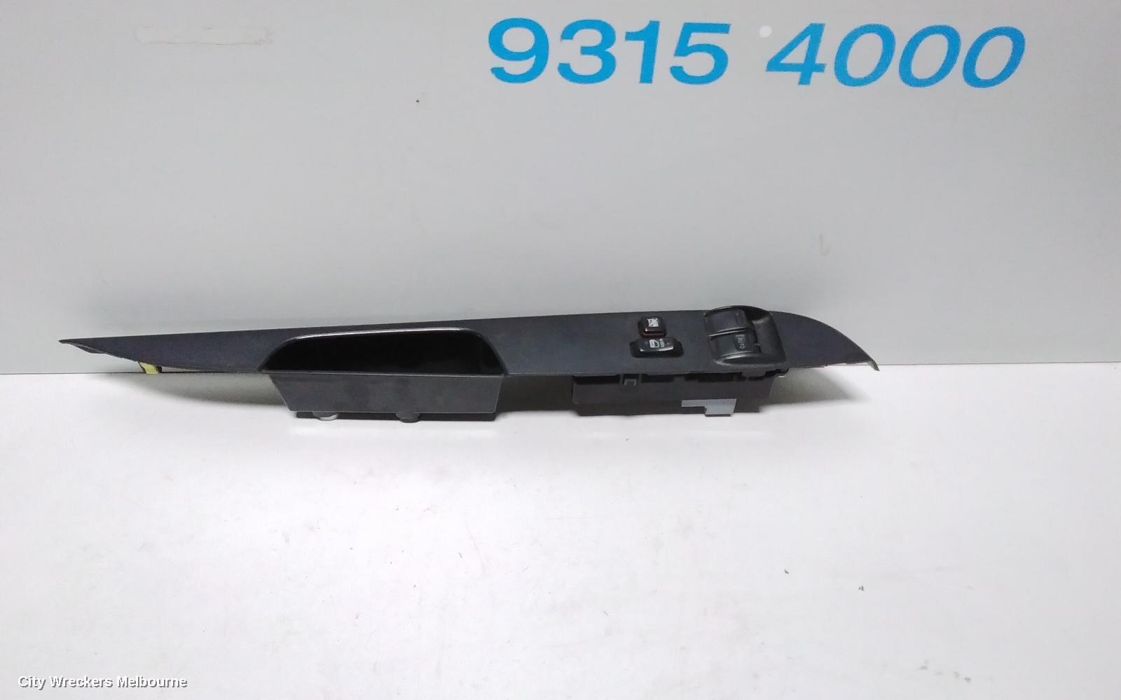 TOYOTA HIACE PWR DR WIND SWITCH, RH FRONT (MASTER SWITCH), TRH/KDH, 03/2014 - 04/2019