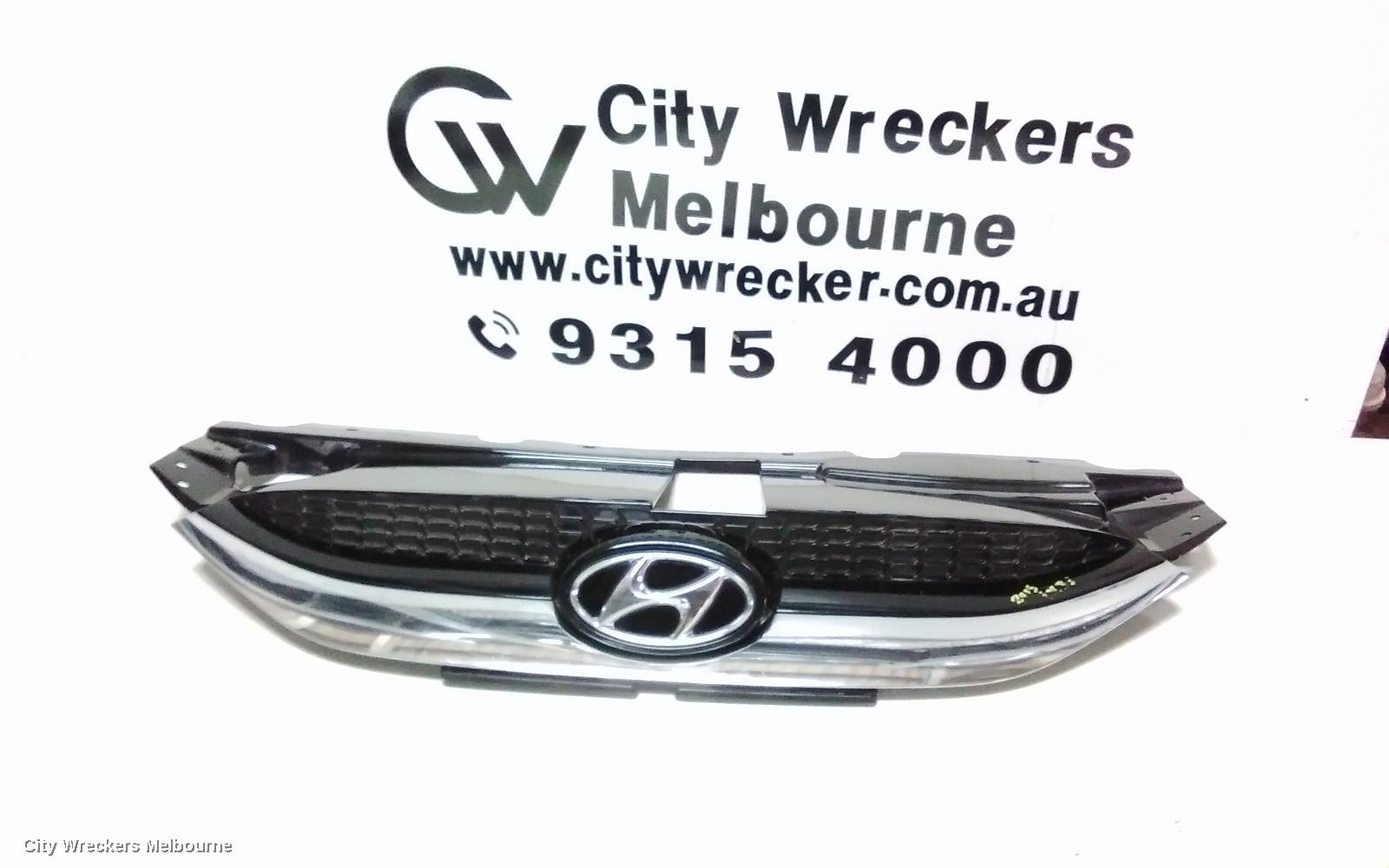 HYUNDAI IX35 GRILLE, RADIATOR GRILLE, LM SERIES, SE/TROPHY, 10/2013 - 01/2016