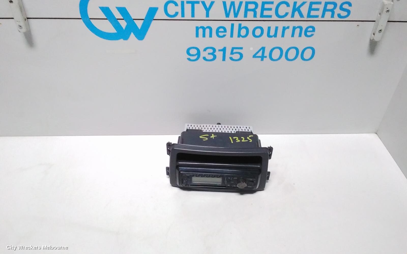 MERCEDES VITO RADIO/CD/DVD/SAT/TV, CD PLAYER, 639, 04/2004 - 01/2011