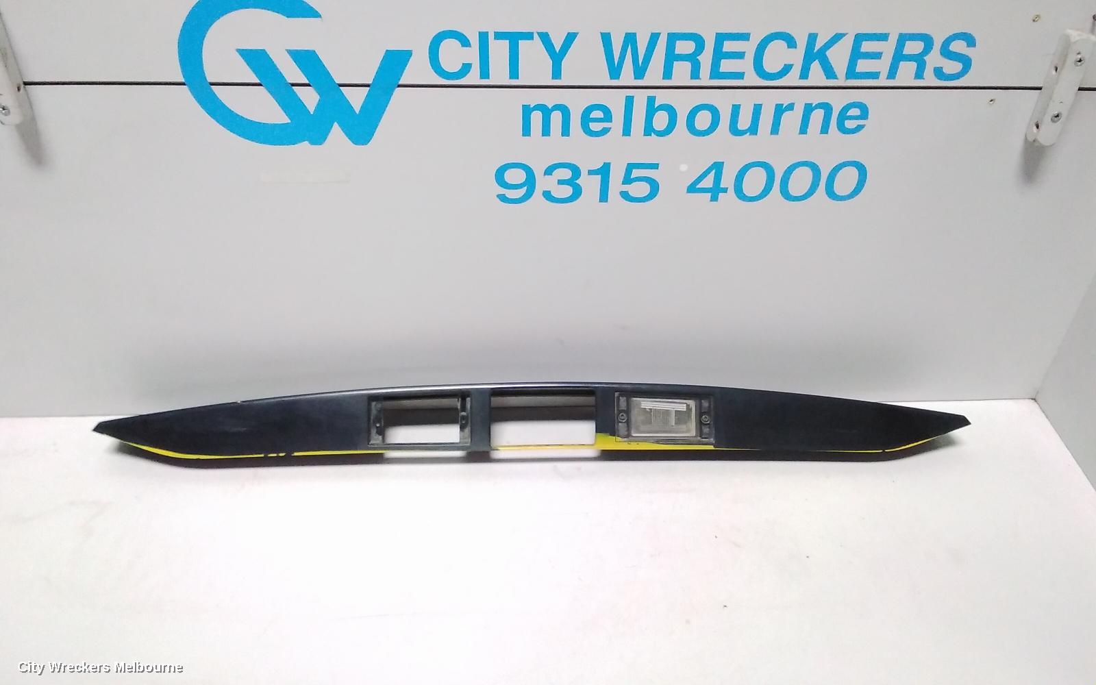 HYUNDAI ILOAD/IMAX REAR GARNISH, TAILGATE GARNISH (CENTRE), NON CAMERA & NON CHROME STRIP TYPE, TQ, 11/2007 ONWARDS