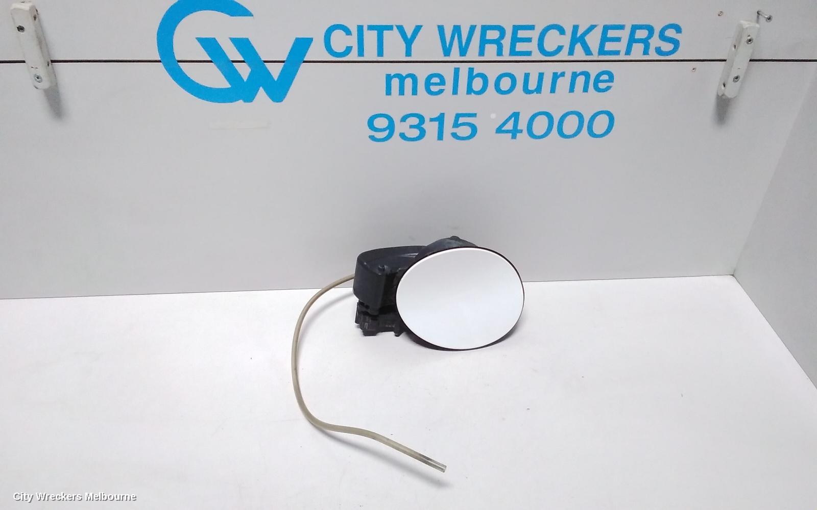 LAND ROVER RANGEROVER EVOQUE FUEL DOOR / FILLER, L538, 11/2011 - 01/2019