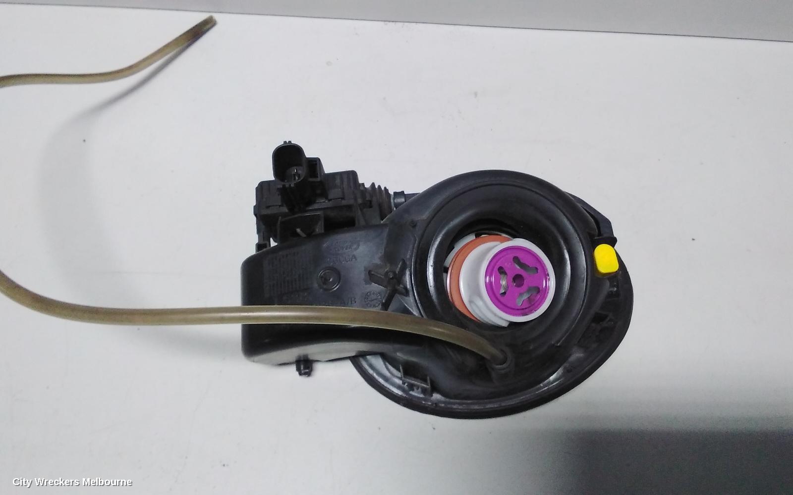 LAND ROVER RANGEROVER EVOQUE FUEL DOOR / FILLER, L538, 11/2011 - 01/2019