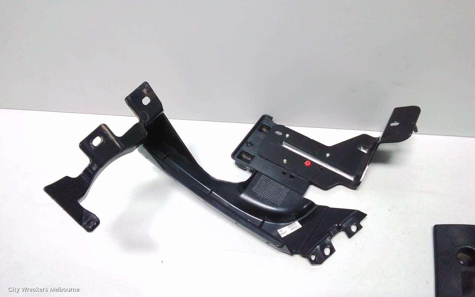 LAND ROVER RANGEROVER EVOQUE, L538, 11/2011 - 01/2019, RHR BLIND SPOT MODUEL: 73758