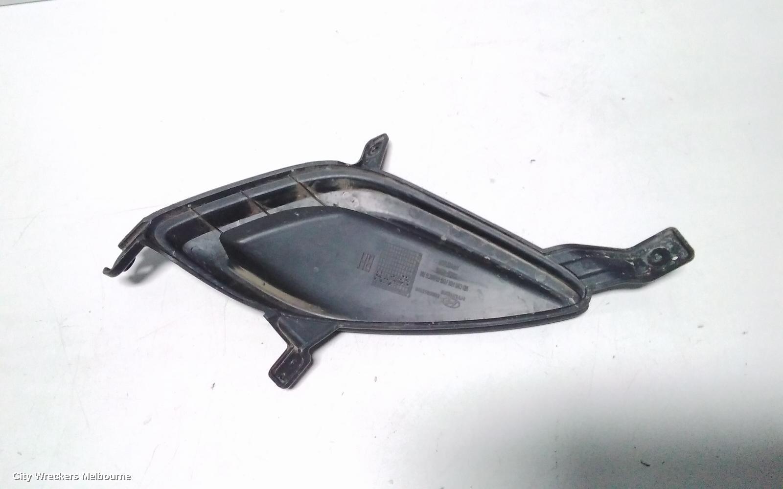 HYUNDAI ELANTRA RIGHT INDICATOR/FOG/SIDE, BUMPER FOGLAMP COVER, MD, 03/2011 - 11/2015