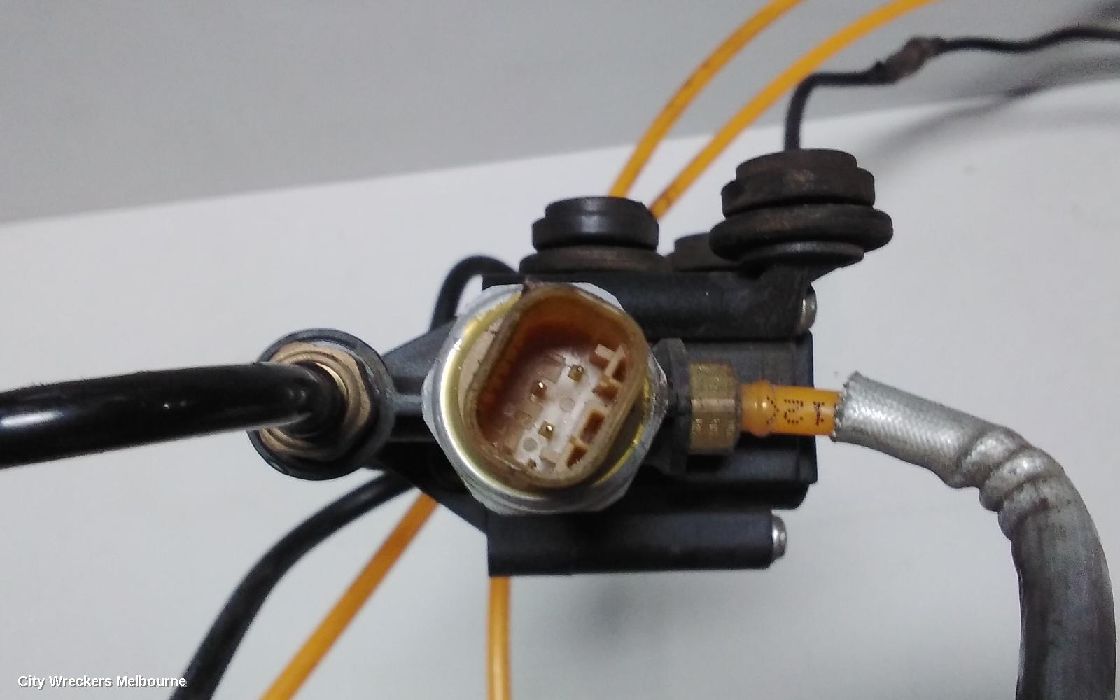 LAND ROVER RANGEROVER SPORT, L320, 08/2005 - 12/2013, REAR AIR RIDE SUSPENSION RELIEF VALVE RVH000046: 73823