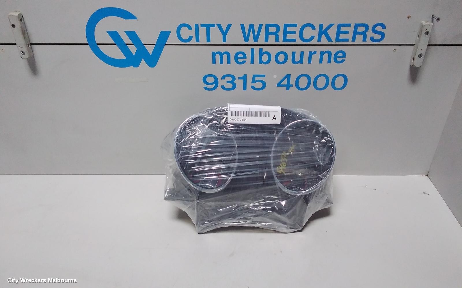 HOLDEN COMMODORE INSTRUMENT CLUSTER, INSTRUMENT CLUSTER, AUTO T/M, VF, SS/SS-V/SV6, 05/2013 - 12/2017