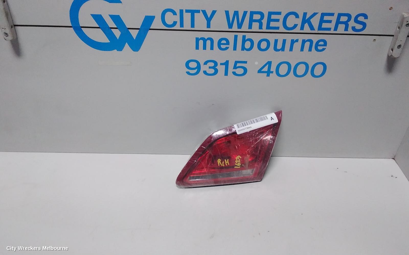 HOLDEN COMMODORE REAR GARNISH, BOOTLID LAMP (RH SIDE), VF, SEDAN, CLEAR TYPE, EVOKE/SV6/SS/INTERNATIONAL, 05/2013 - 12/2017