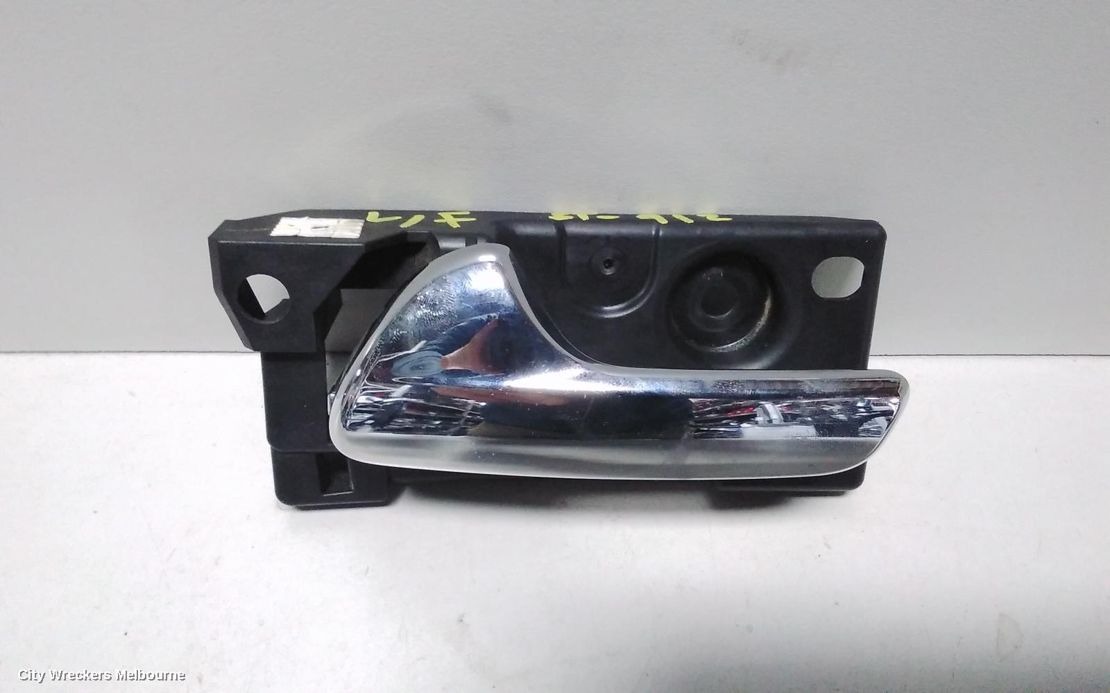 JEEP GRANDCHEROKEE DOOR HANDLE, INNER, LH FRONT, WK, 01/2011 ONWARDS