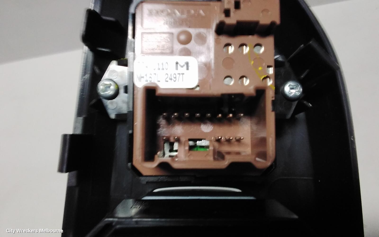 HONDA CIVIC PWR DR WIND SWITCH, RH FRONT (MASTER SWITCH), HATCH, AUTO FOLD TYPE, 10TH GEN, 05/2016 - 08/2021