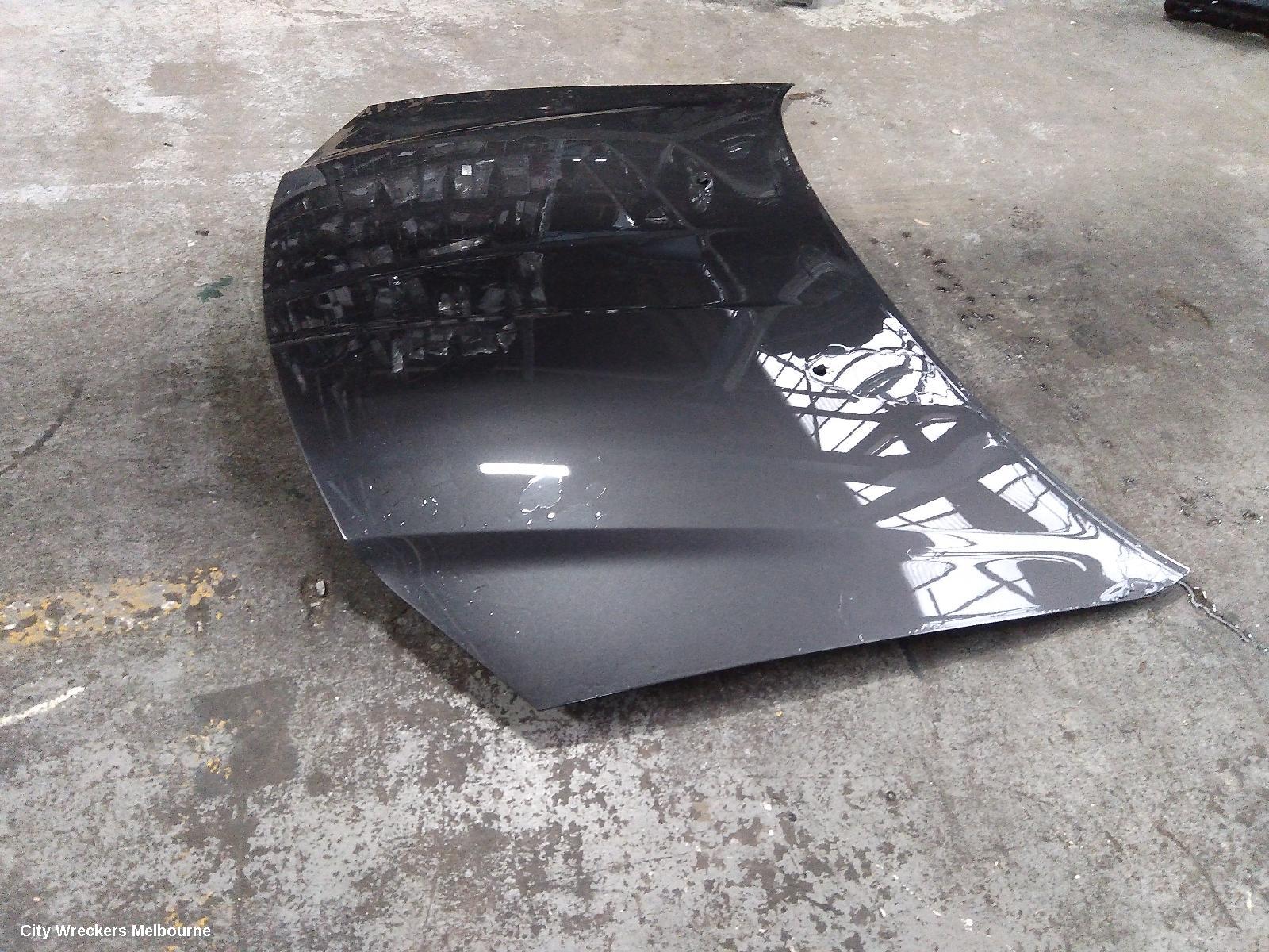 CHRYSLER 300C BONNET, LX2, 07/2012 - 12/2021