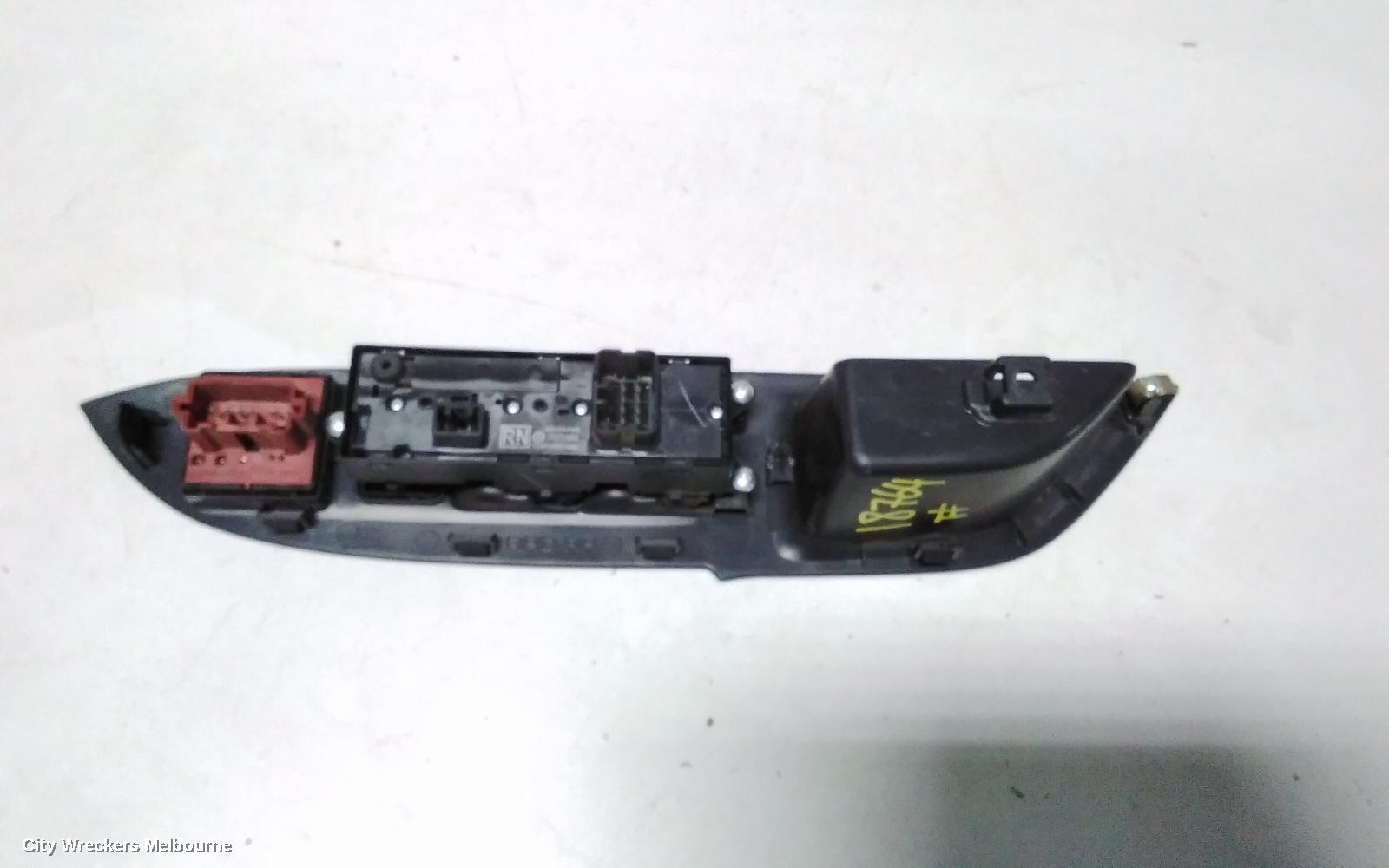 MITSUBISHI OUTLANDER PWR DR WIND SWITCH, RH FRONT (MASTER SWITCH), ZK, 04/2015 - 03/2018