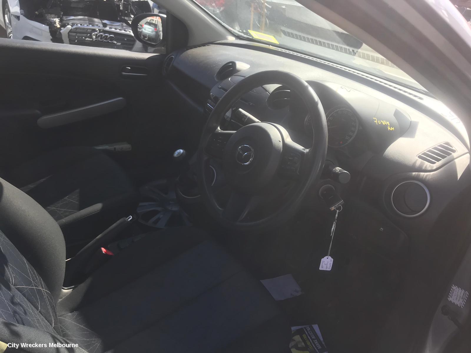 MAZDA 2 LEFT DRIVESHAFT, MANUAL, ABS TYPE, DE SERIES, 09/2007 - 09/2014