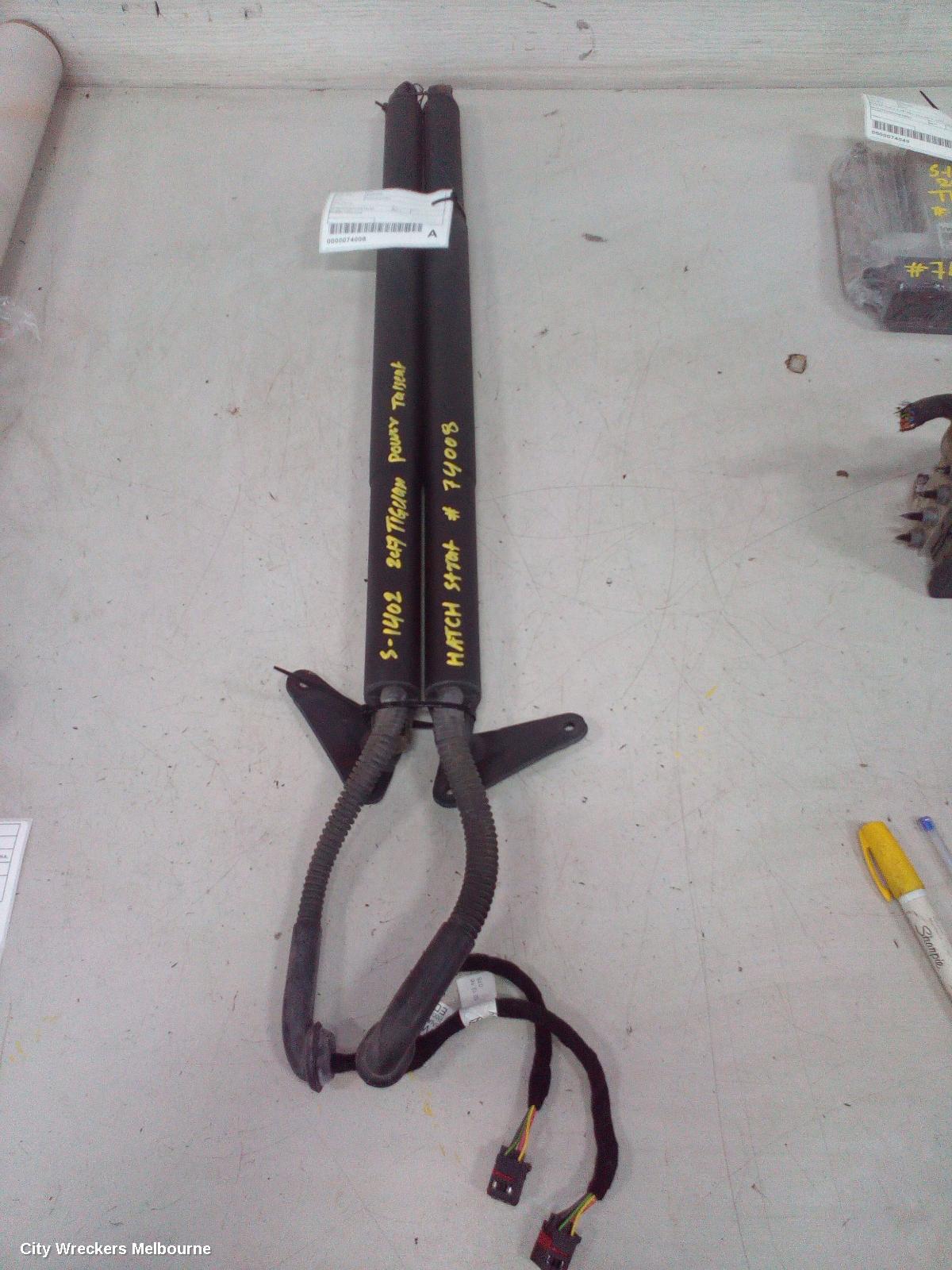 VOLKSWAGEN TIGUAN HATCH STRUT, TAILGATE STRUT (PAIR), POWER LIFT TYPE, 5NA, 06/2016 ONWARDS