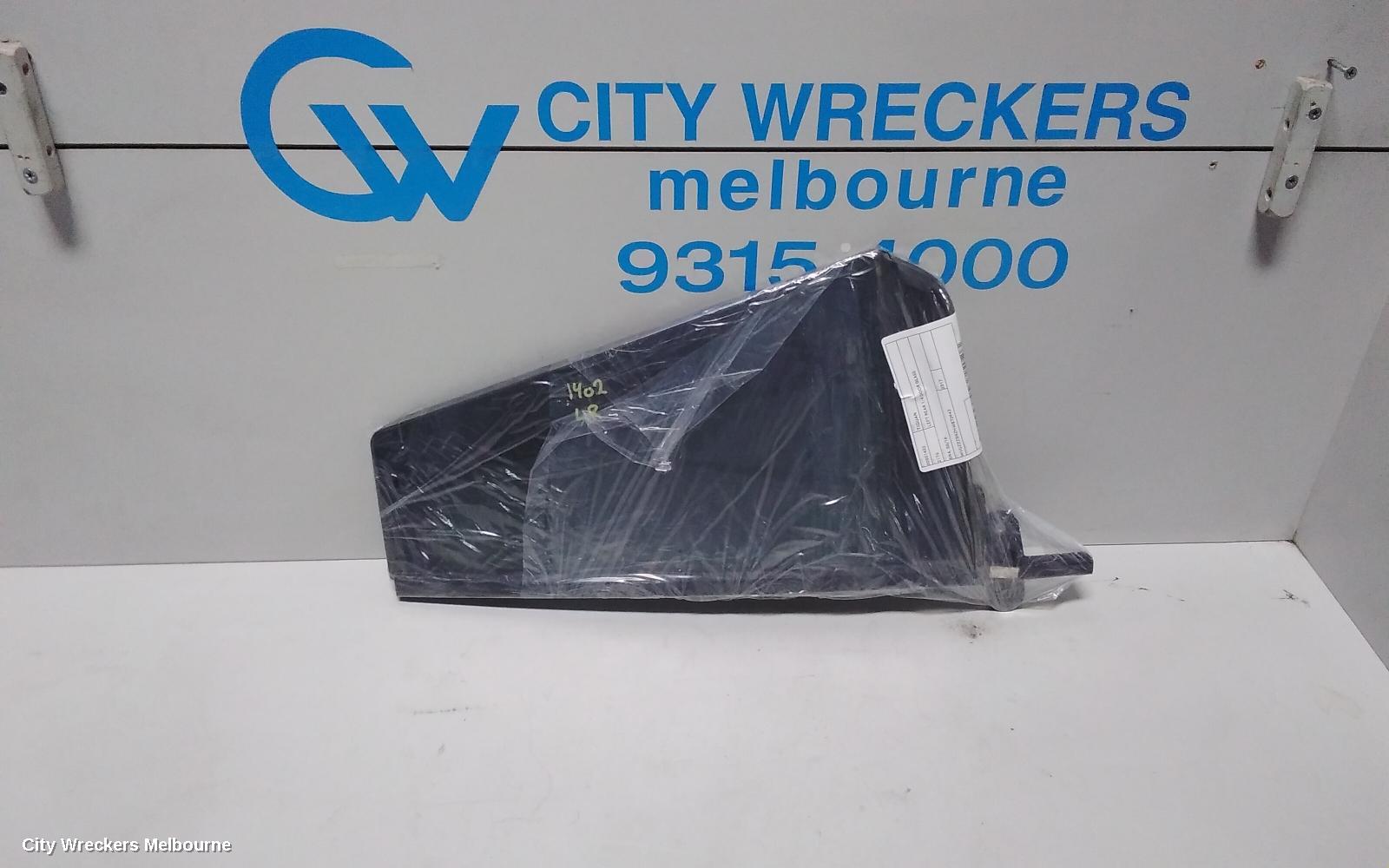 VOLKSWAGEN TIGUAN LEFT REAR 1/4 DOOR GLASS, 5NA, 06/2016 - 02/2024