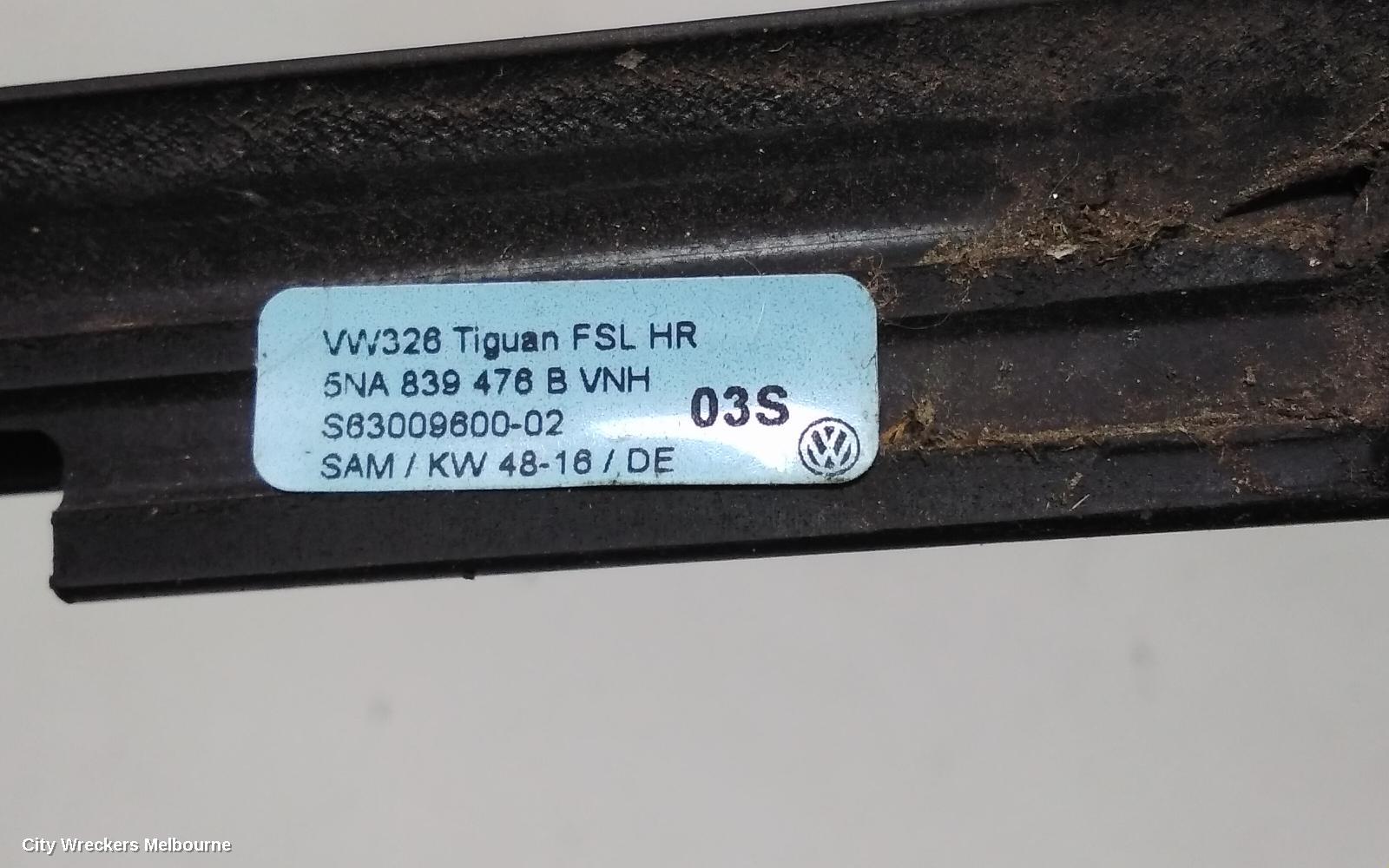 VOLKSWAGEN TIGUAN DOOR MOULD, RHR DOOR MOULD: 74031, 5NA, 06/2016 - 02/2024