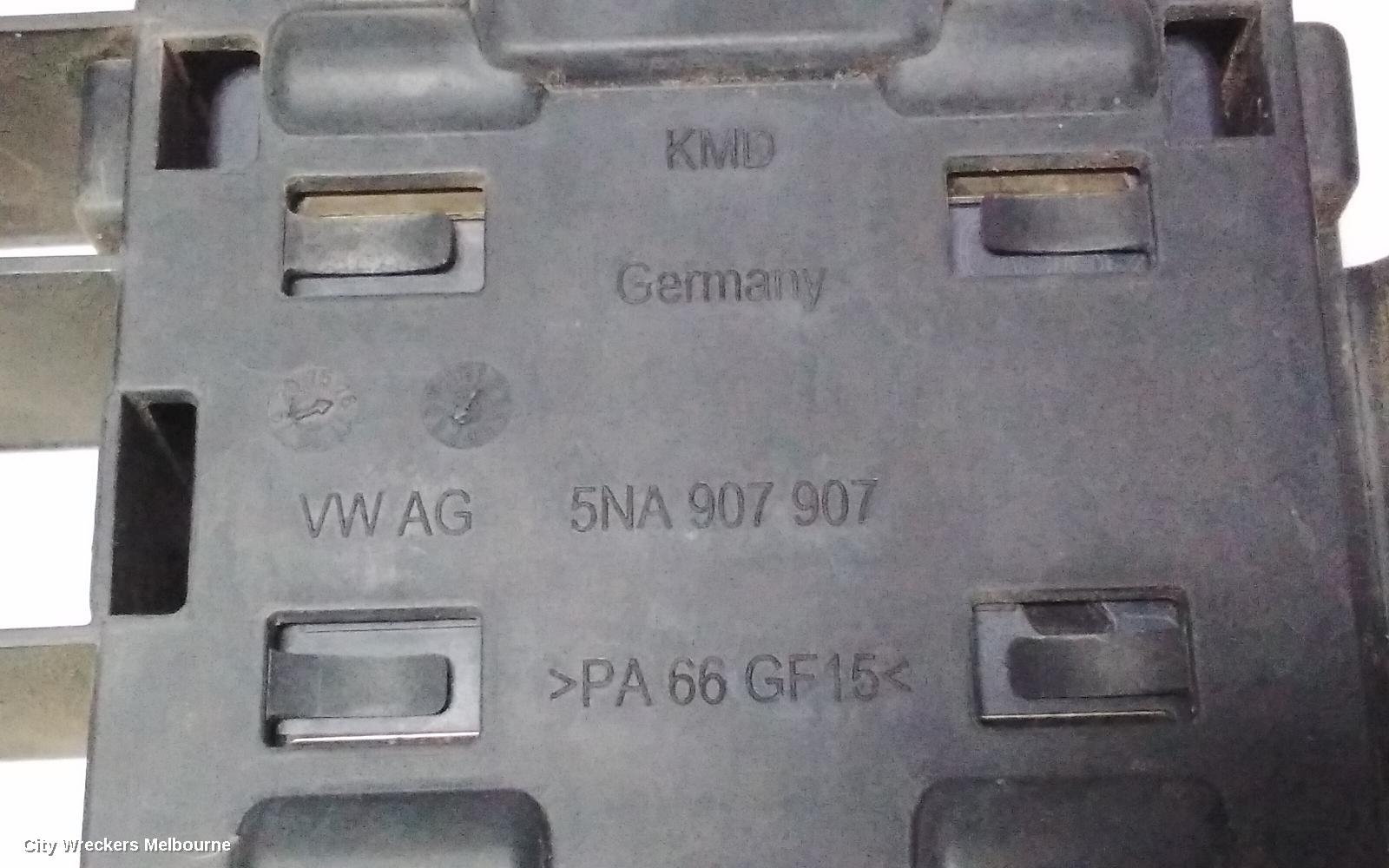 VOLKSWAGEN TIGUAN, 5NA, 06/2016 - 02/2024, 5NA 907 908  RADAR LEFT  REAR : 74047