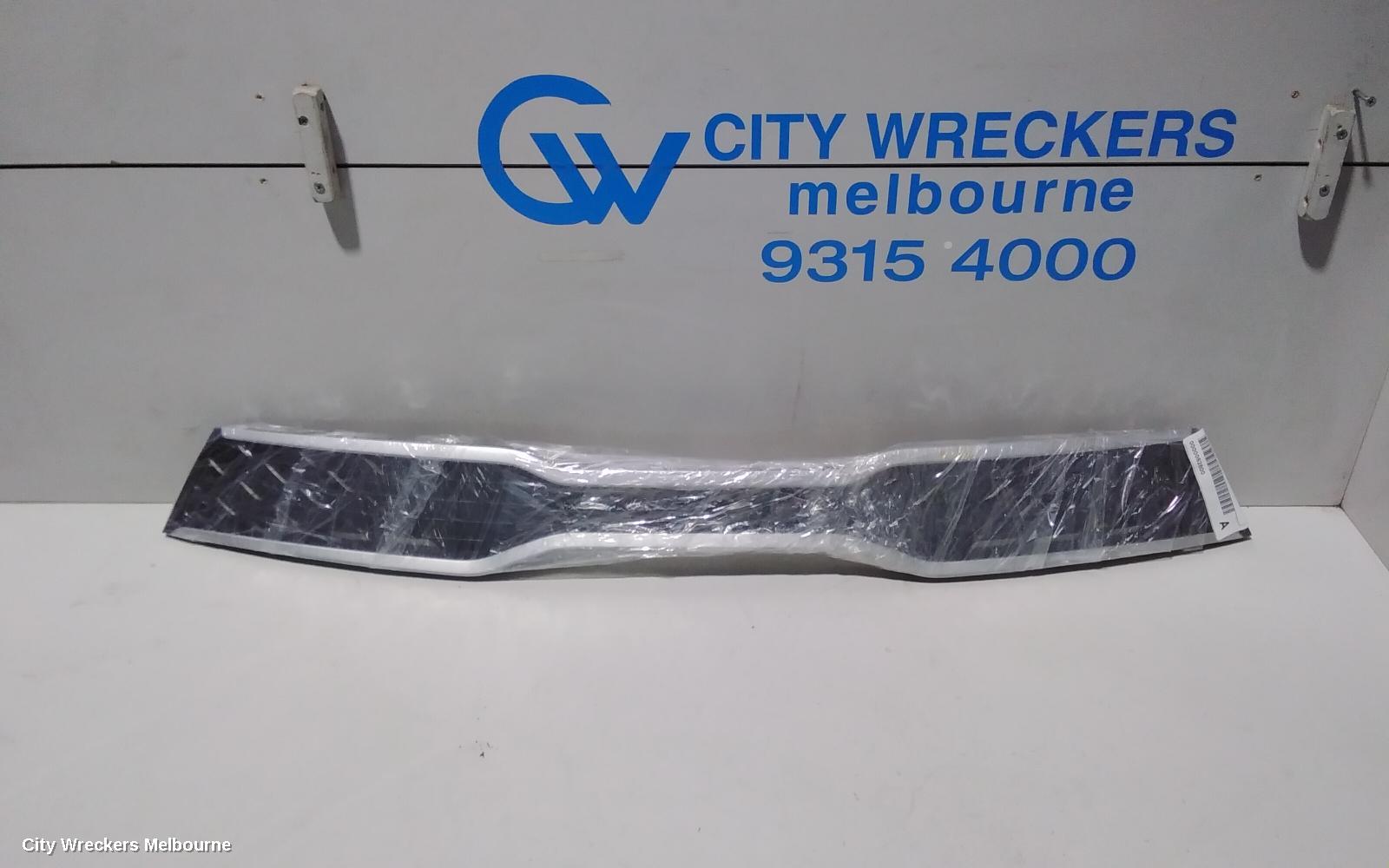 KIA RIO GRILLE, RADIATOR GRILLE, YB, S/SPORT, SILVER SURROUND TYPE, 12/2016 - 06/2020