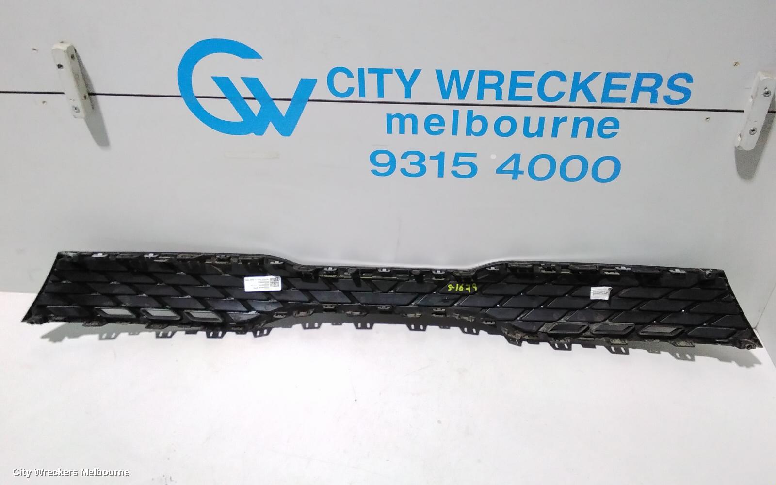 KIA RIO GRILLE, RADIATOR GRILLE, YB, S/SPORT, SILVER SURROUND TYPE, 12/2016 - 06/2020