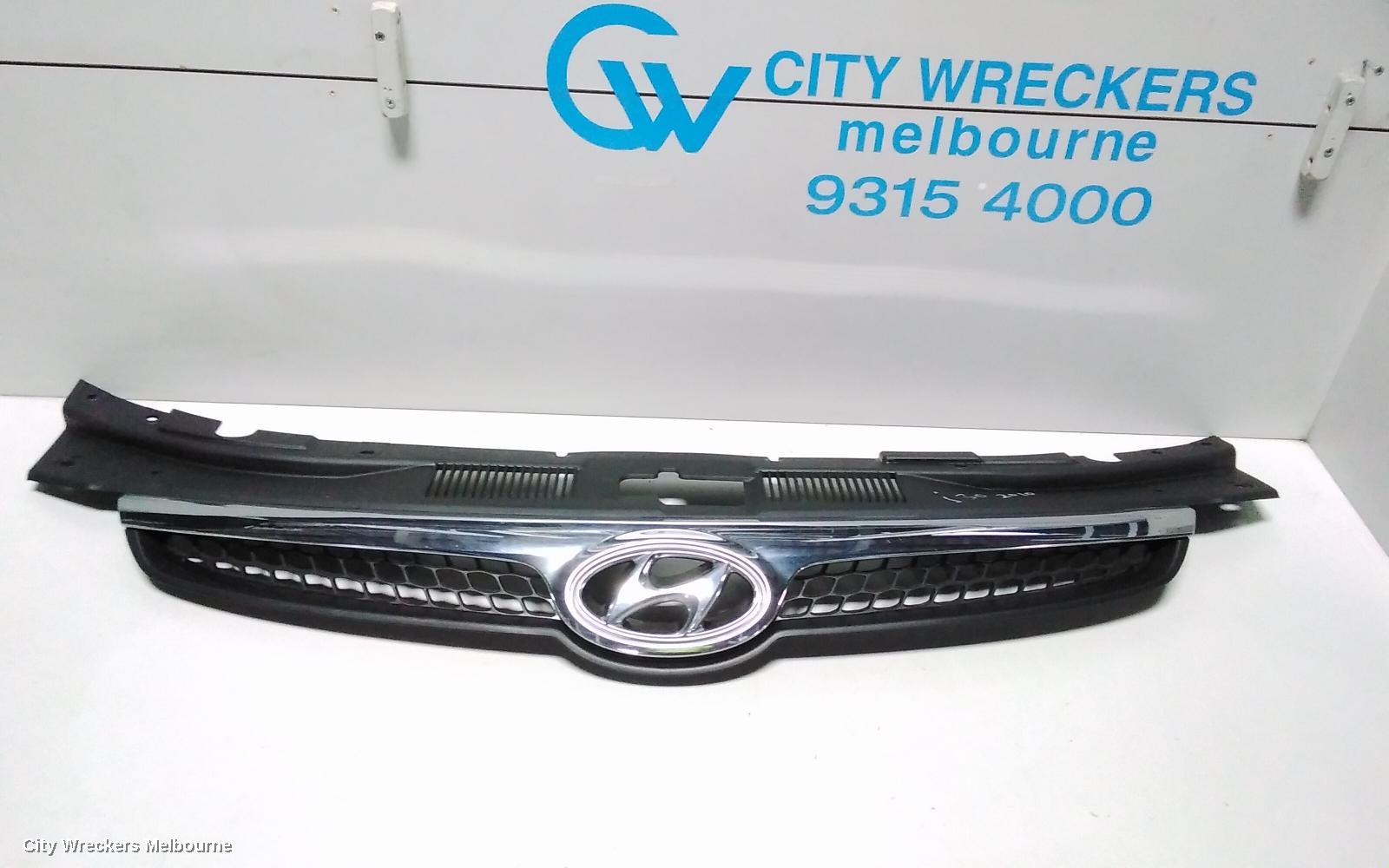HYUNDAI I30 GRILLE, RADIATOR GRILLE, FD, 09/2007 - 04/2012