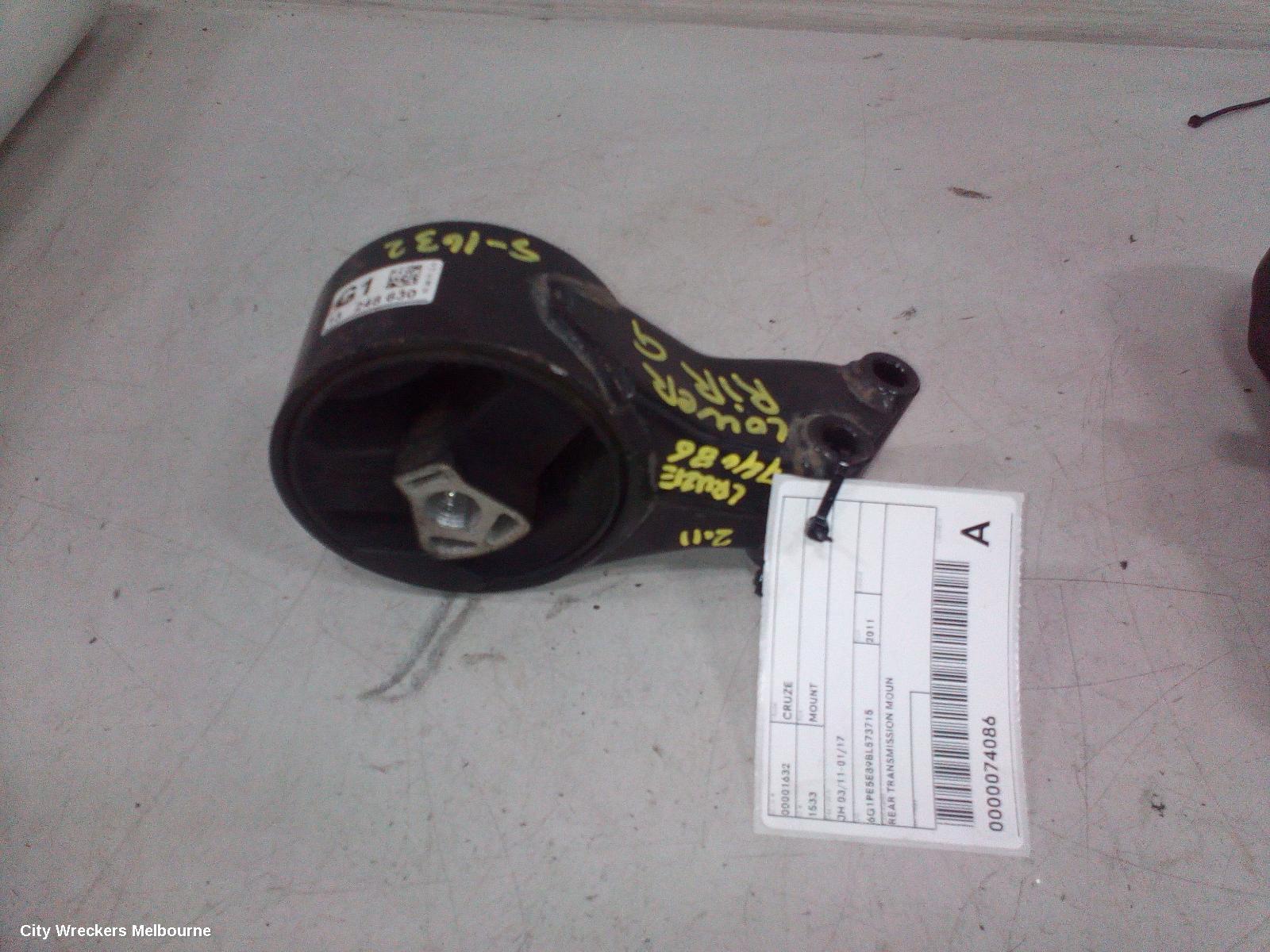 HOLDEN CRUZE MOUNT, JH 03/2011 - 01/2017