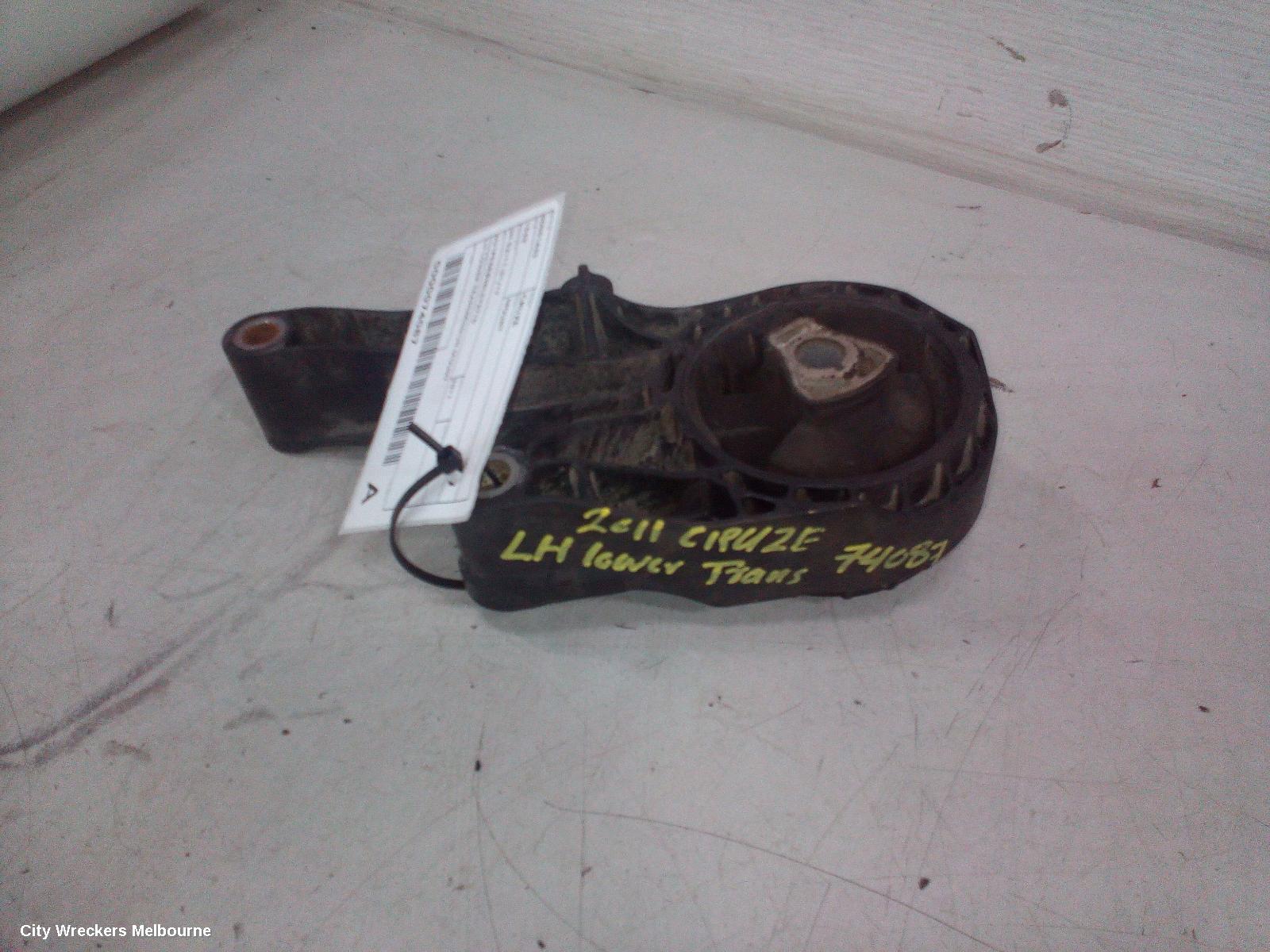 HOLDEN CRUZE MOUNT, JH 03/2011 - 01/2017