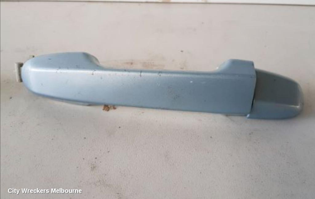 TOYOTA CAMRY DOOR HANDLE, OUTER, LH FRONT, COLOUR CODED, NON KEYLESS ENTRY TYPE, ASV50/AVV50, 12/2011 - 04/2015