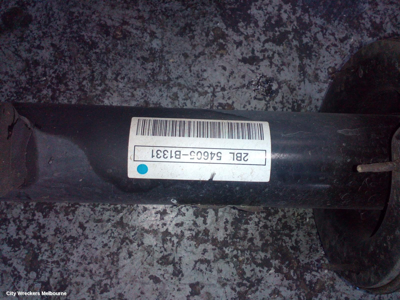 HYUNDAI GENESIS LEFT FRONT STRUT, DH, 11/2014 - 01/2018
