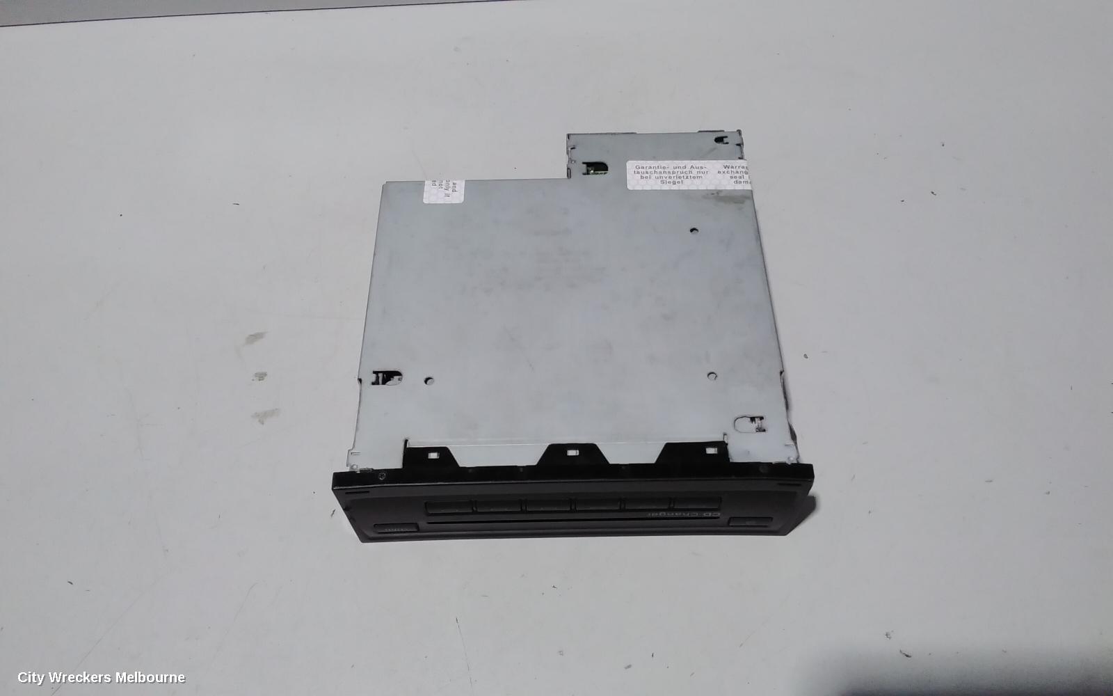 AUDI A6 RADIO/CD/DVD/SAT/TV, DVD NAVI DRIVE UNIT, 4F, 11/2004 - 07/2011