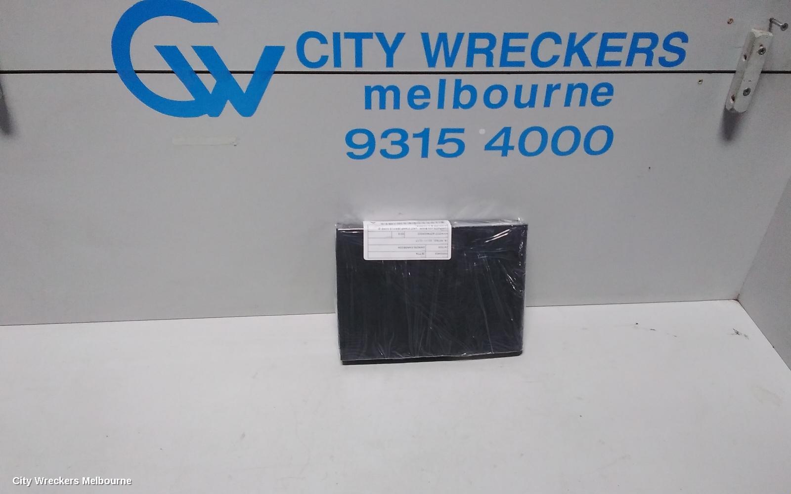 VOLKSWAGEN JETTA OWNERS HANDBOOK, 1B, PETROL, 02/2011 - 12/2017