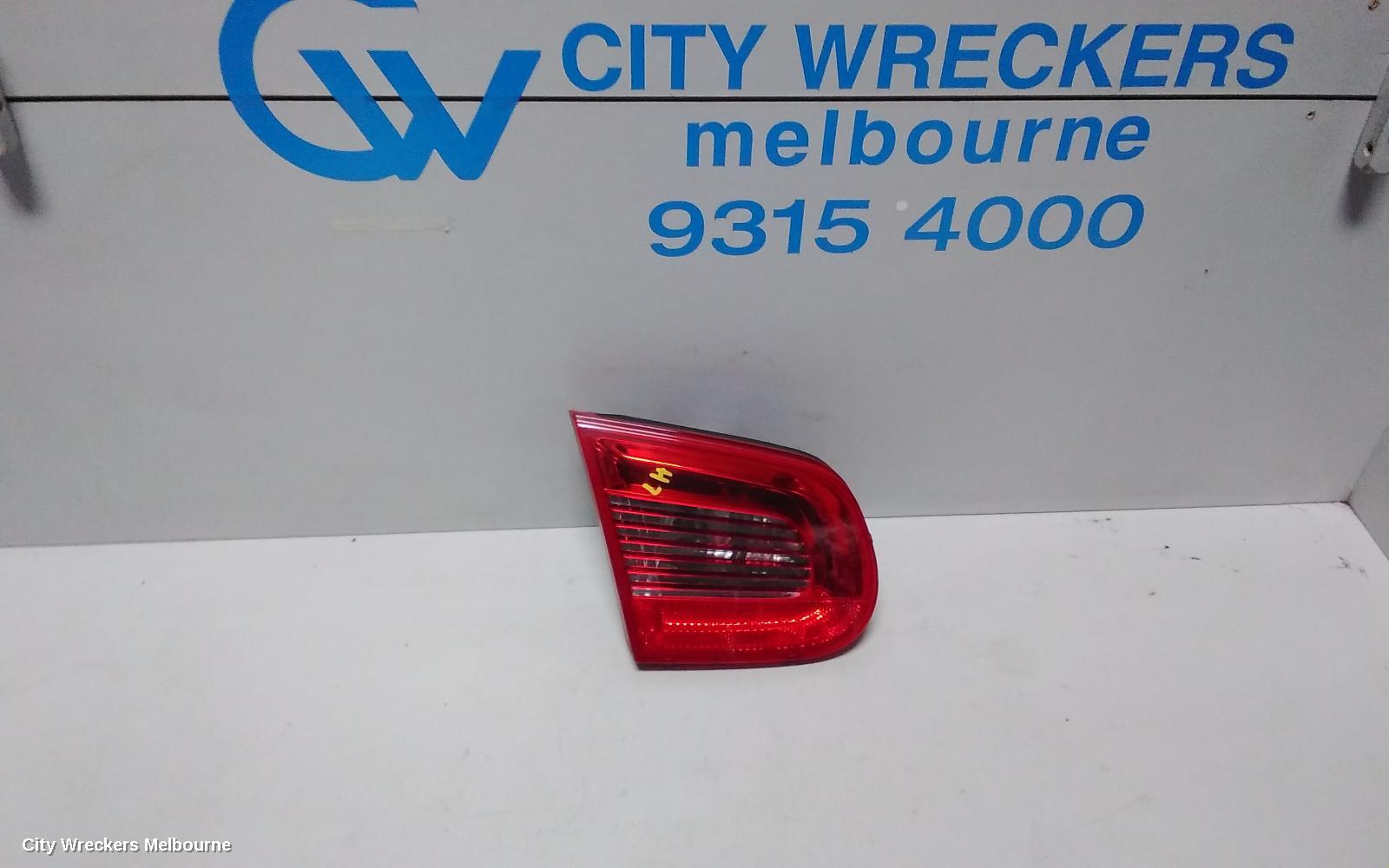 VOLKSWAGEN EOS REAR GARNISH, BOOTLID LAMP (LH SIDE), 1F, 02/2007 - 04/2011