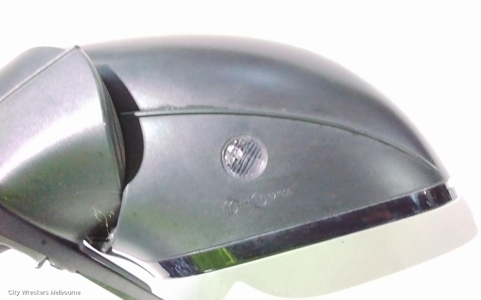 AUDI Q5 LEFT DOOR MIRROR, 8R, MANUAL FOLD, NON LANE CHANGE ASSIST TYPE (6XC/7Y0 1PLUG, 7 WIRE), 03/2009 - 11/2014