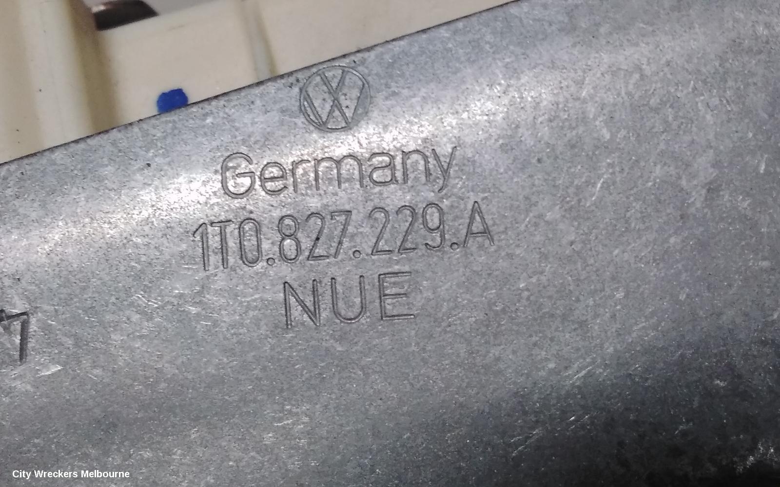 VOLKSWAGEN PASSAT TAILGATE HANDLE, TAILGATE HANDLE, W/ CAMERA, 3C/MK6 B6-B7, 11/2009 - 05/2015