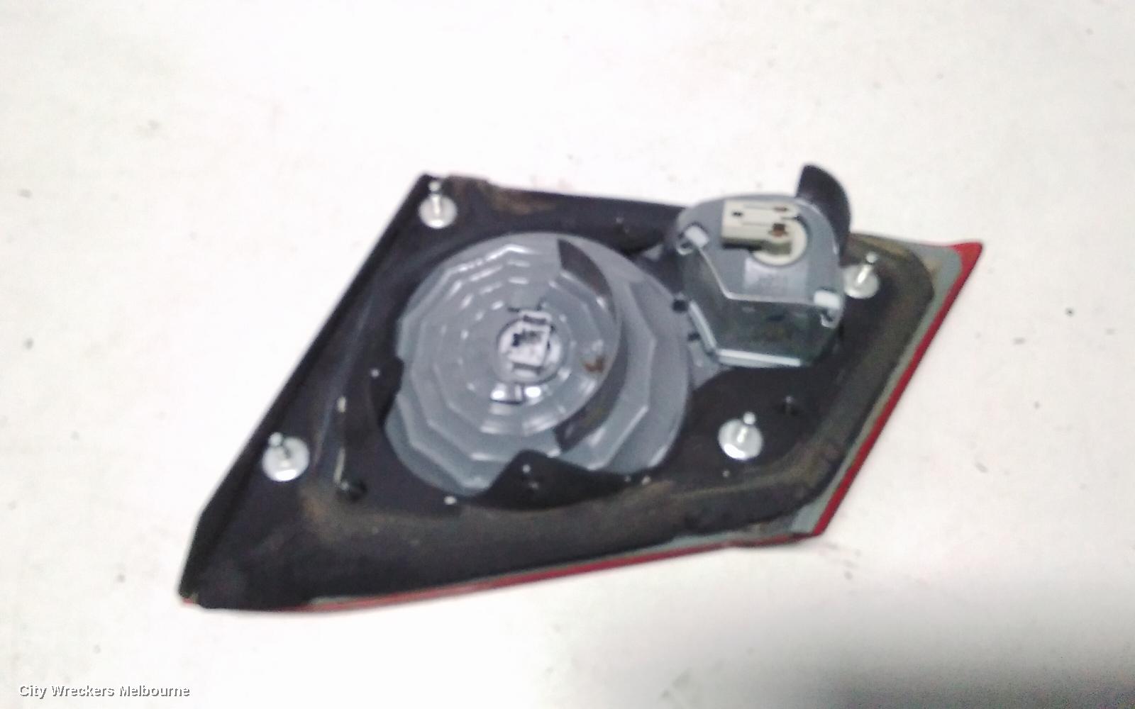 HONDA CIVIC REAR GARNISH, BOOTLID LAMP (LH SIDE), 8TH GEN, 02/2006 - 12/2008