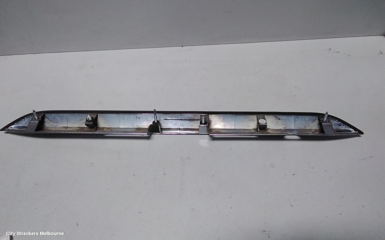 TOYOTA TARAGO REAR GARNISH, TAILGATE GARNISH (CENTRE), ACR50R/GSR50R, 12/2008 - 06/2020