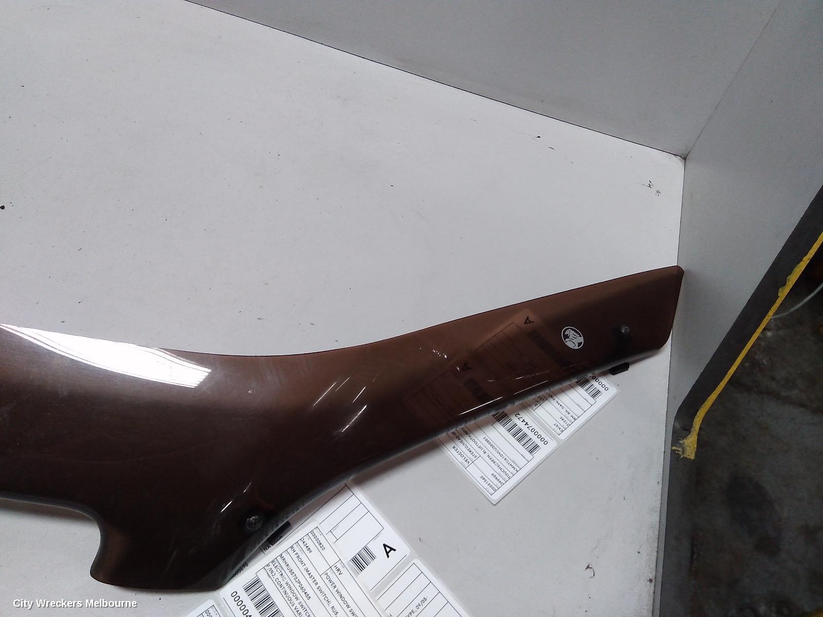 HOLDEN CAPTIVA BONNET PROTECTOR