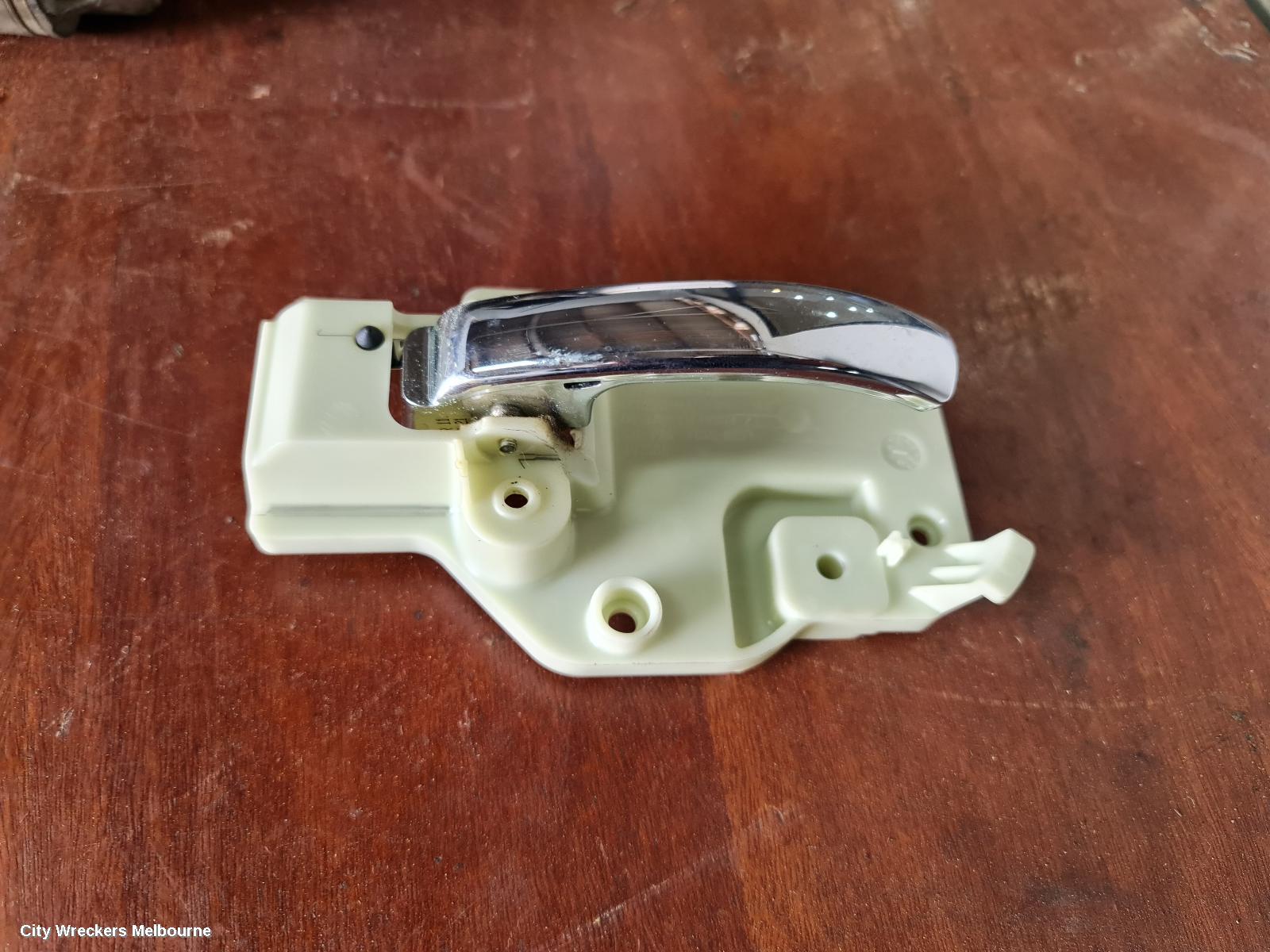 JEEP COMPASS DOOR HANDLE, MK, 01/2012 - 12/2016