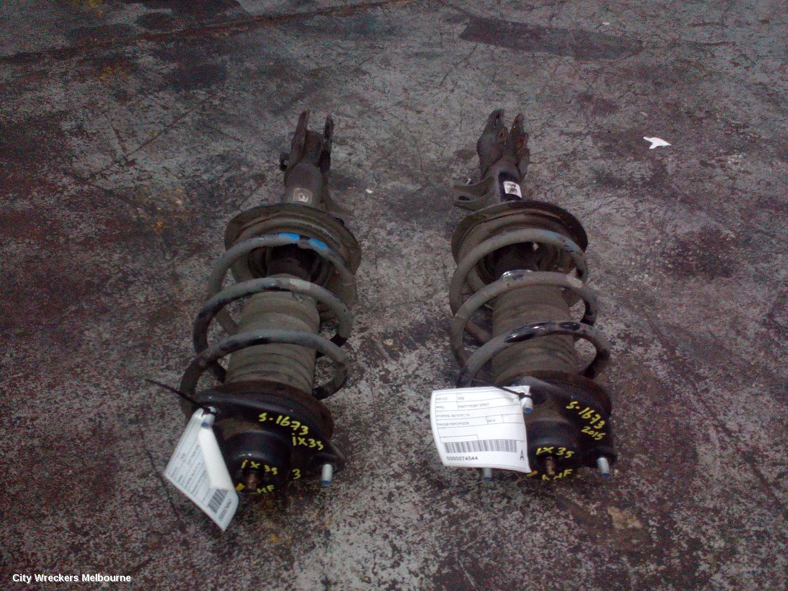 HYUNDAI IX35 RIGHT FRONT STRUT, LM SERIES, 2WD, 11/2009 - 01/2016