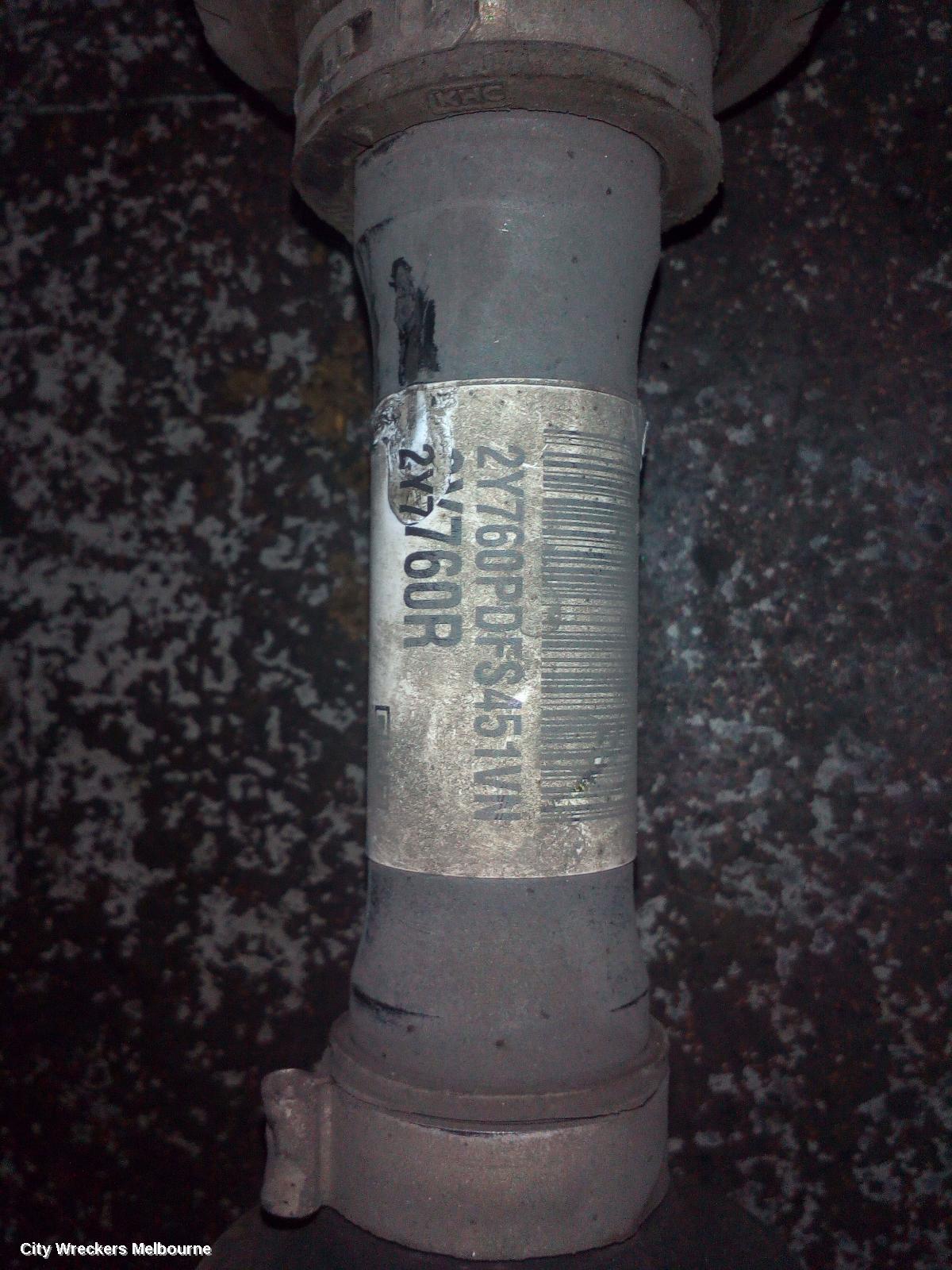 HYUNDAI IX35 RIGHT DRIVESHAFT, FRONT, 2WD, AUTO T/M, 2.0, PETROL, SE, LM SERIES, 01/2013 - 01/2016