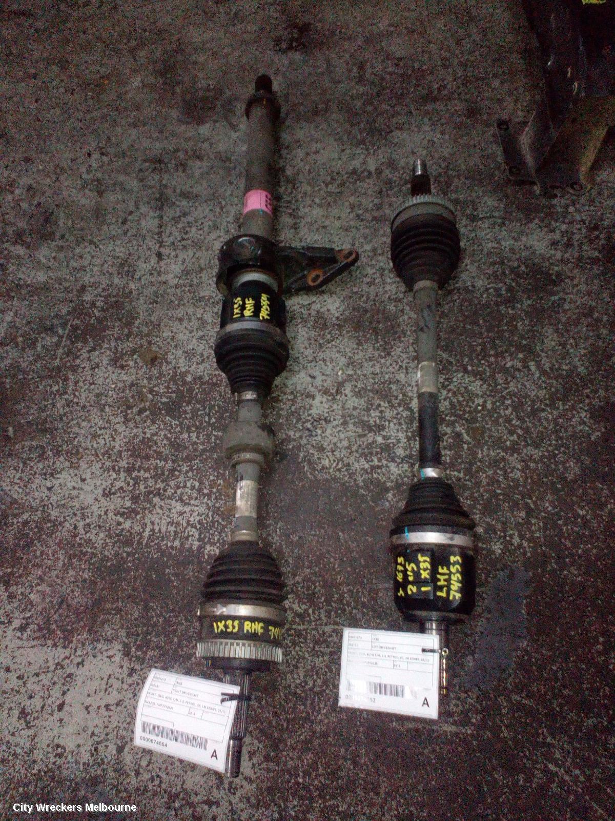 HYUNDAI IX35 RIGHT DRIVESHAFT, FRONT, 2WD, AUTO T/M, 2.0, PETROL, SE, LM SERIES, 01/2013 - 01/2016