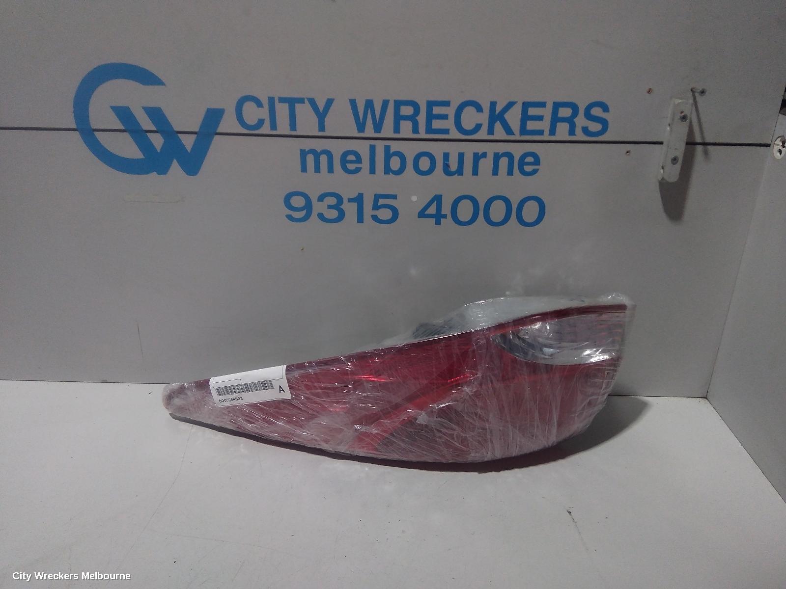 HYUNDAI IX35 RIGHT TAILLIGHT, LM SERIES (VIN KMHJ), IN BODY, 11/2009 - 01/2016