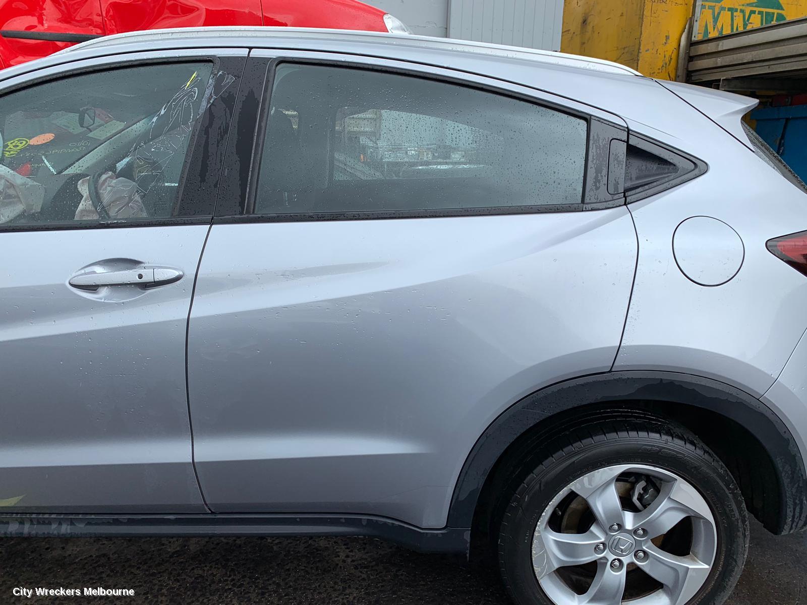 HONDA HRV DOOR HANDLE, OUTER, RH FRONT, COLOUR CODED, RU5, 12/2014 - 10/2021