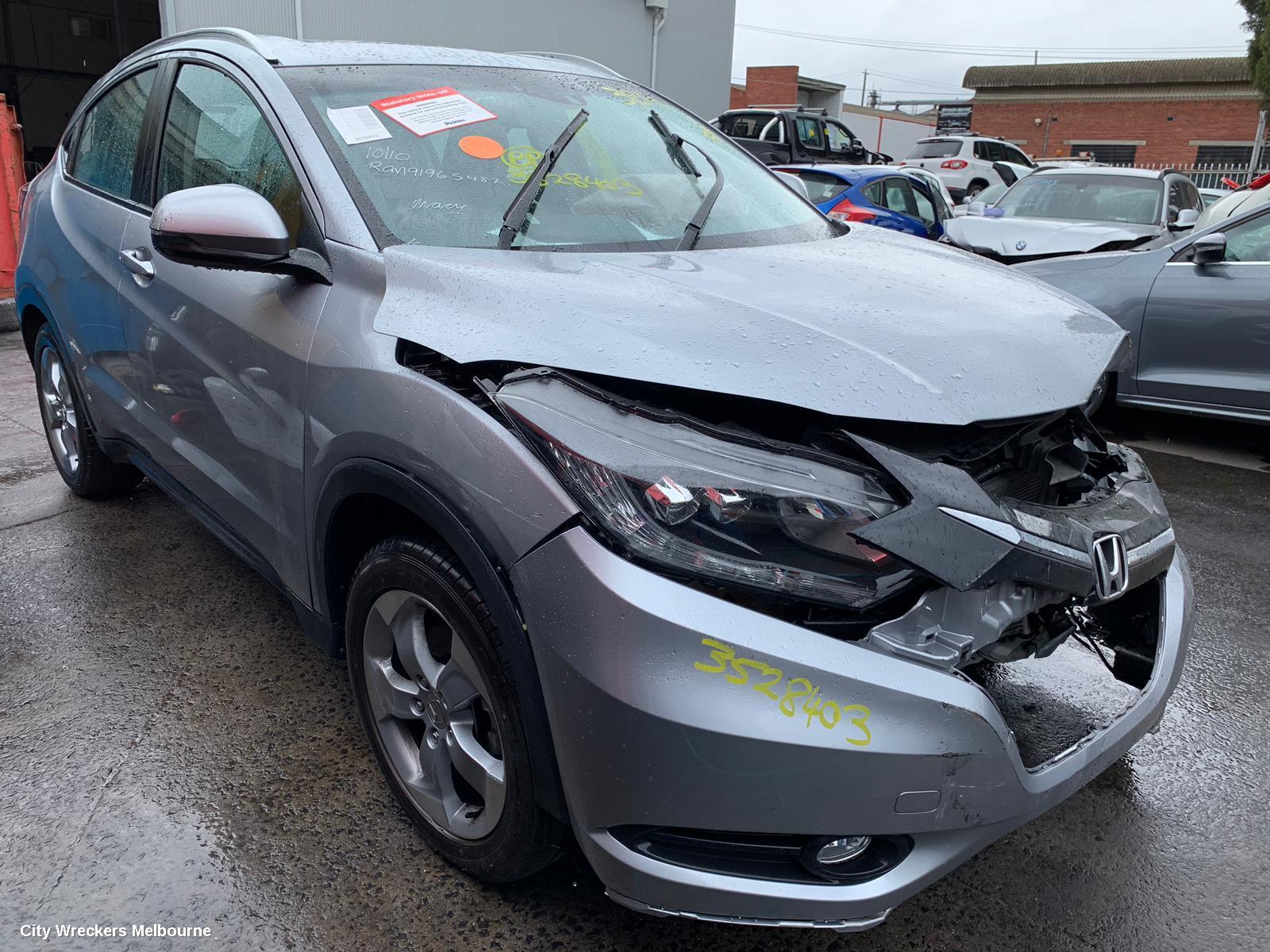 HONDA HRV DOOR HANDLE, OUTER, RH FRONT, COLOUR CODED, RU5, 12/2014 - 10/2021