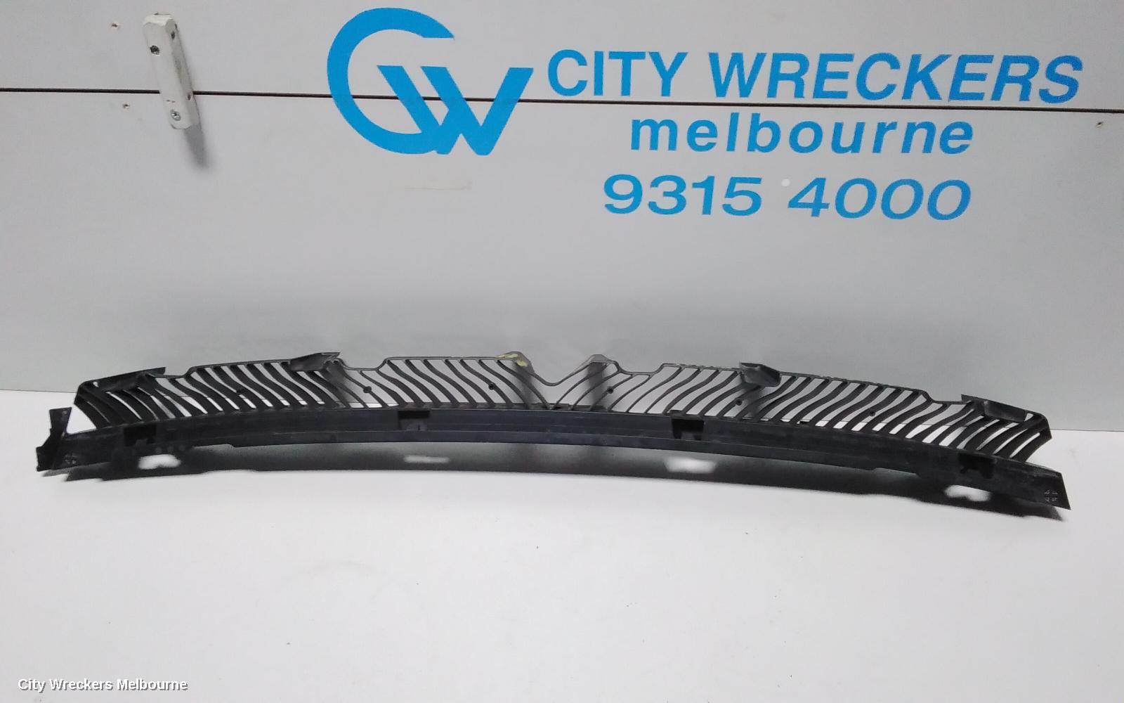 VOLKSWAGEN PASSAT, B8/MK7, 06/2015 - 05/2023, REAR CENTER BAR BRAKET: 74691