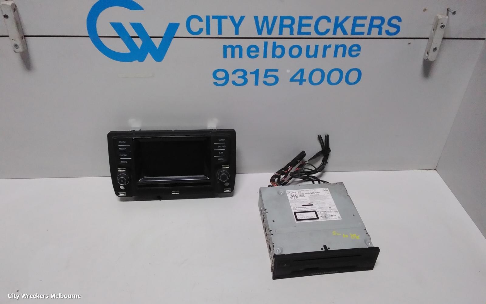 VOLKSWAGEN GOLF RADIO/CD/DVD/SAT/TV, DISPLAY SCREEN, 5.8IN, NON SAT NAV TYPE, GEN 7, 03/2013 - 03/2017