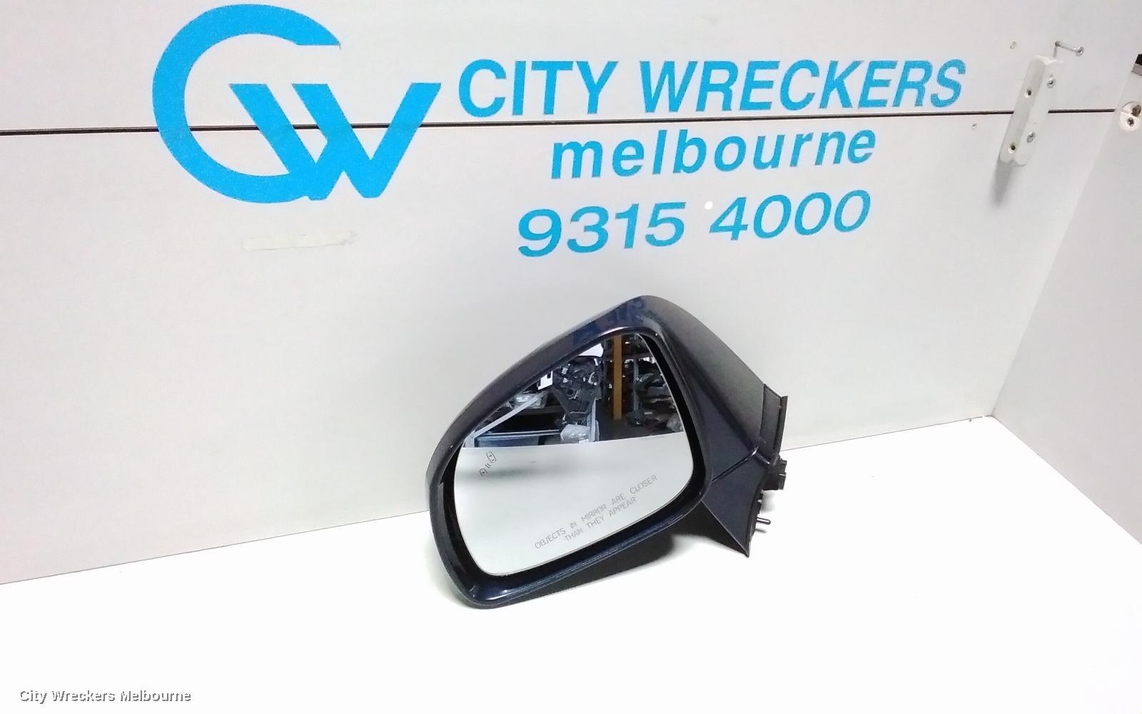 HOLDEN CAPTIVA LEFT DOOR MIRROR, CG, W/ BLINDSPOT DETECTION TYPE, 10/2015 - 06/2018