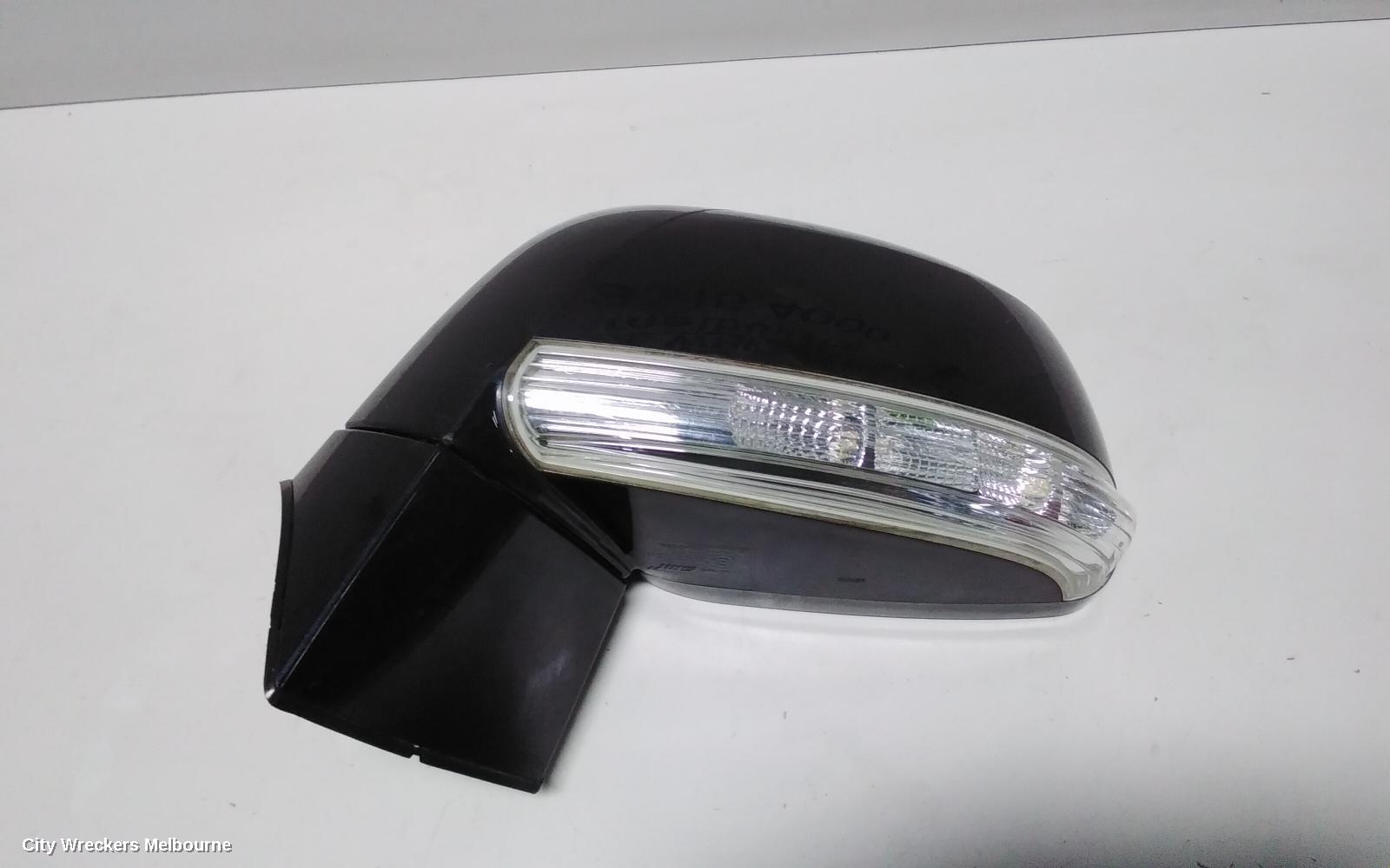 HOLDEN CAPTIVA LEFT DOOR MIRROR, CG, W/ BLINDSPOT DETECTION TYPE, 10/2015 - 06/2018
