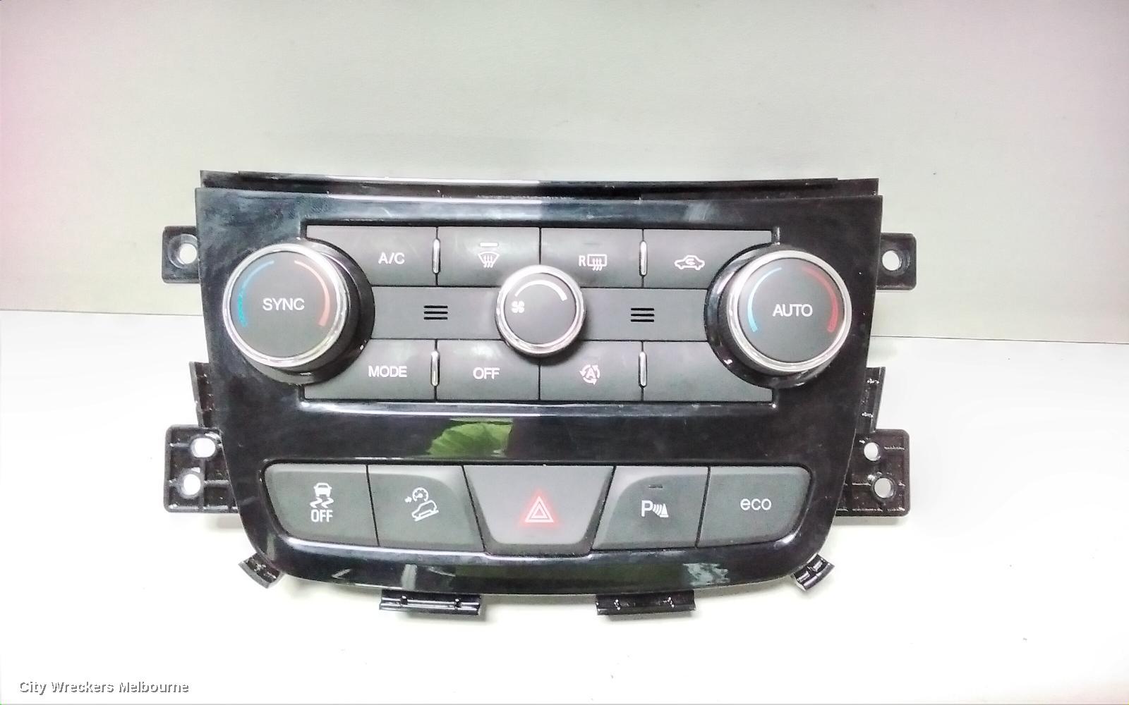 HOLDEN CAPTIVA HEATER/AC CONTROLS, DUAL ZONE CLIMATE CONTROL TYPE, W/ PARK ASSIST BUTTON TYPE, CG, 01/2014 - 06/2018