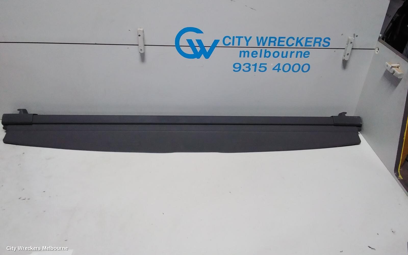 VOLKSWAGEN TRANSPORTER PARCEL SHELF CARGO BLIND, T5, 03/2010 - 06/2015