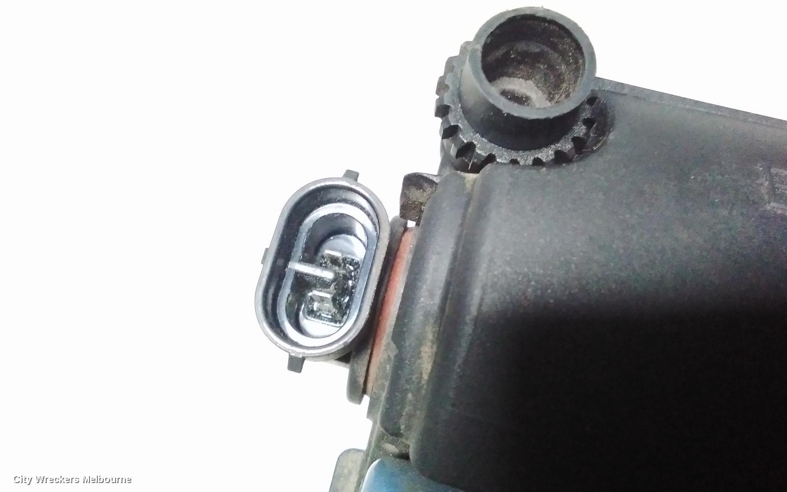 TOYOTA COROLLA LEFT INDICATOR/FOG/SIDE, BUMPER FOGLAMP, ZRE152/20153R, SEDAN, 03/2007 - 12/2013