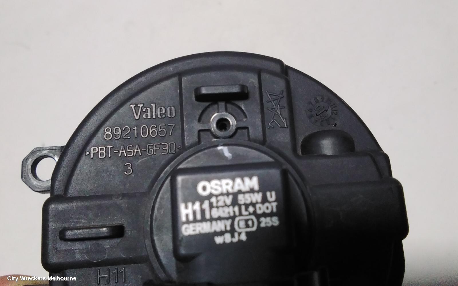 TOYOTA COROLLA LEFT INDICATOR/FOG/SIDE, BUMPER FOGLAMP, ZRE152/20153R, SEDAN, 03/2007 - 12/2013
